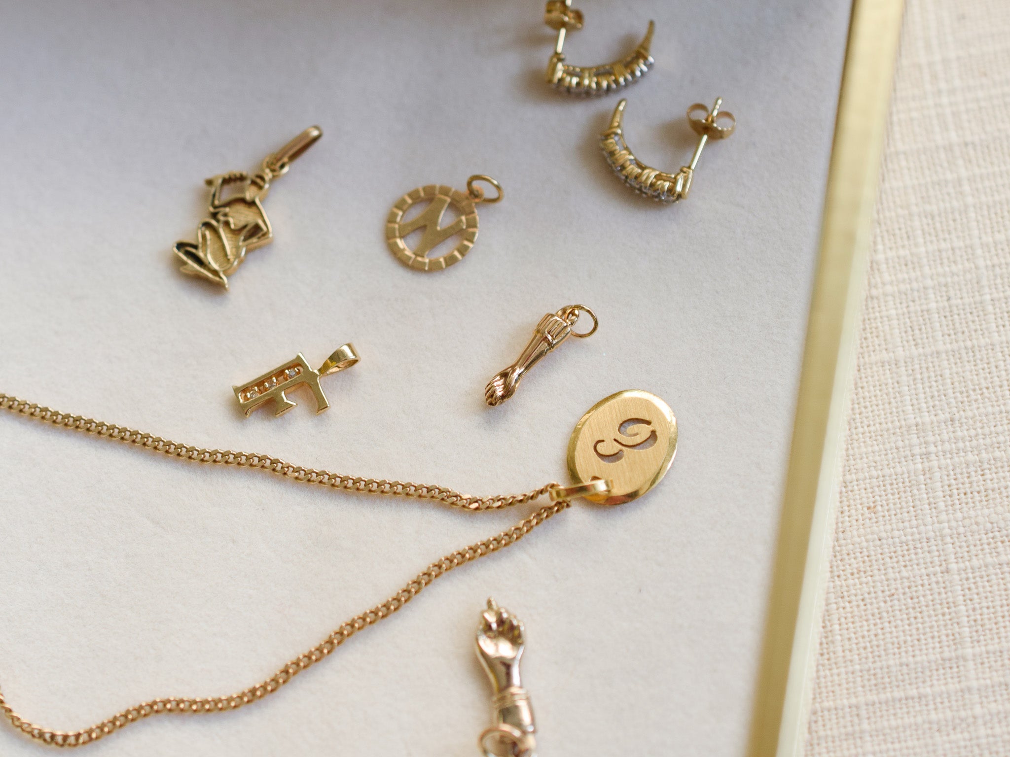 vintage gold pendants for sale, folklor 