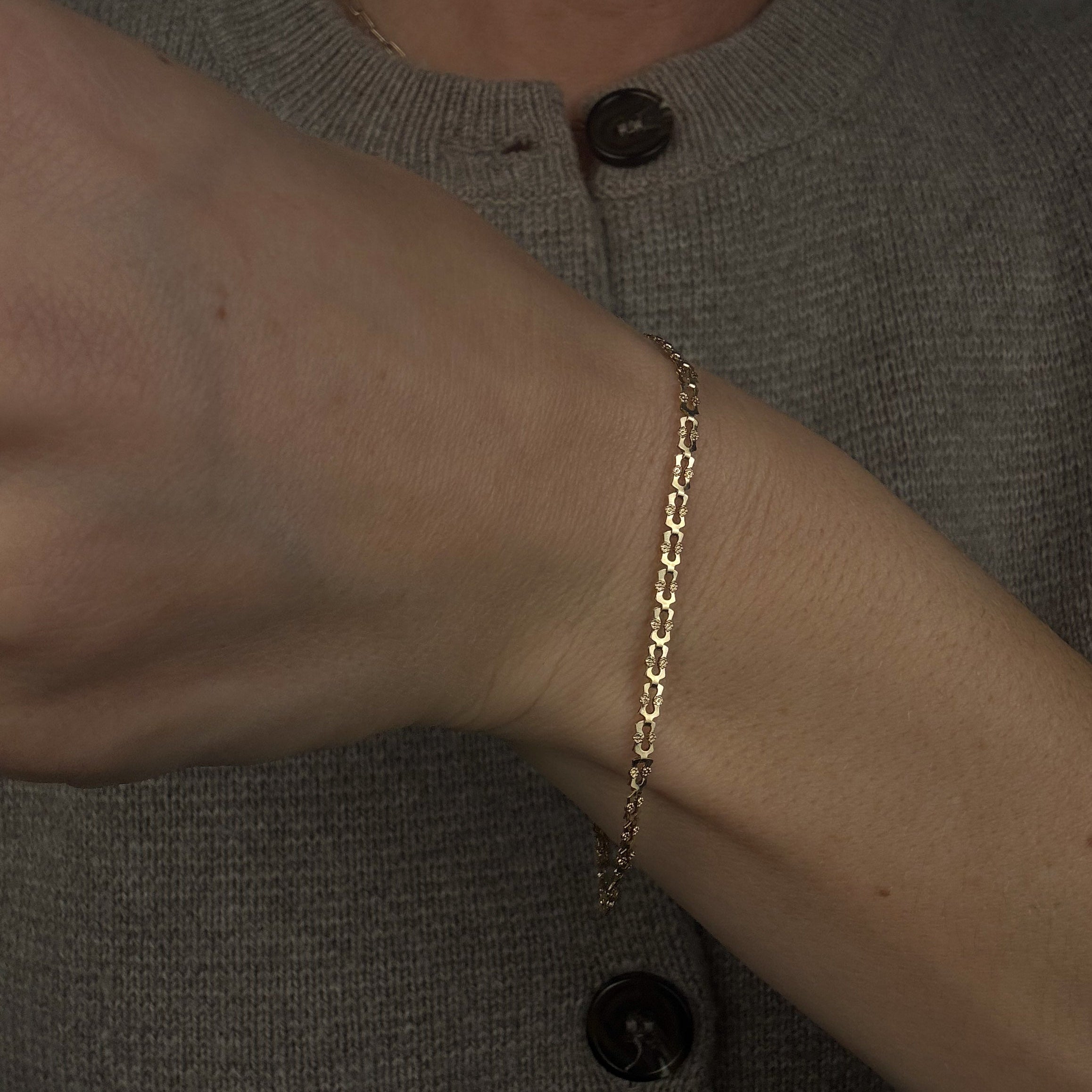 7.5" Forget-Me-Not Gold Bracelet