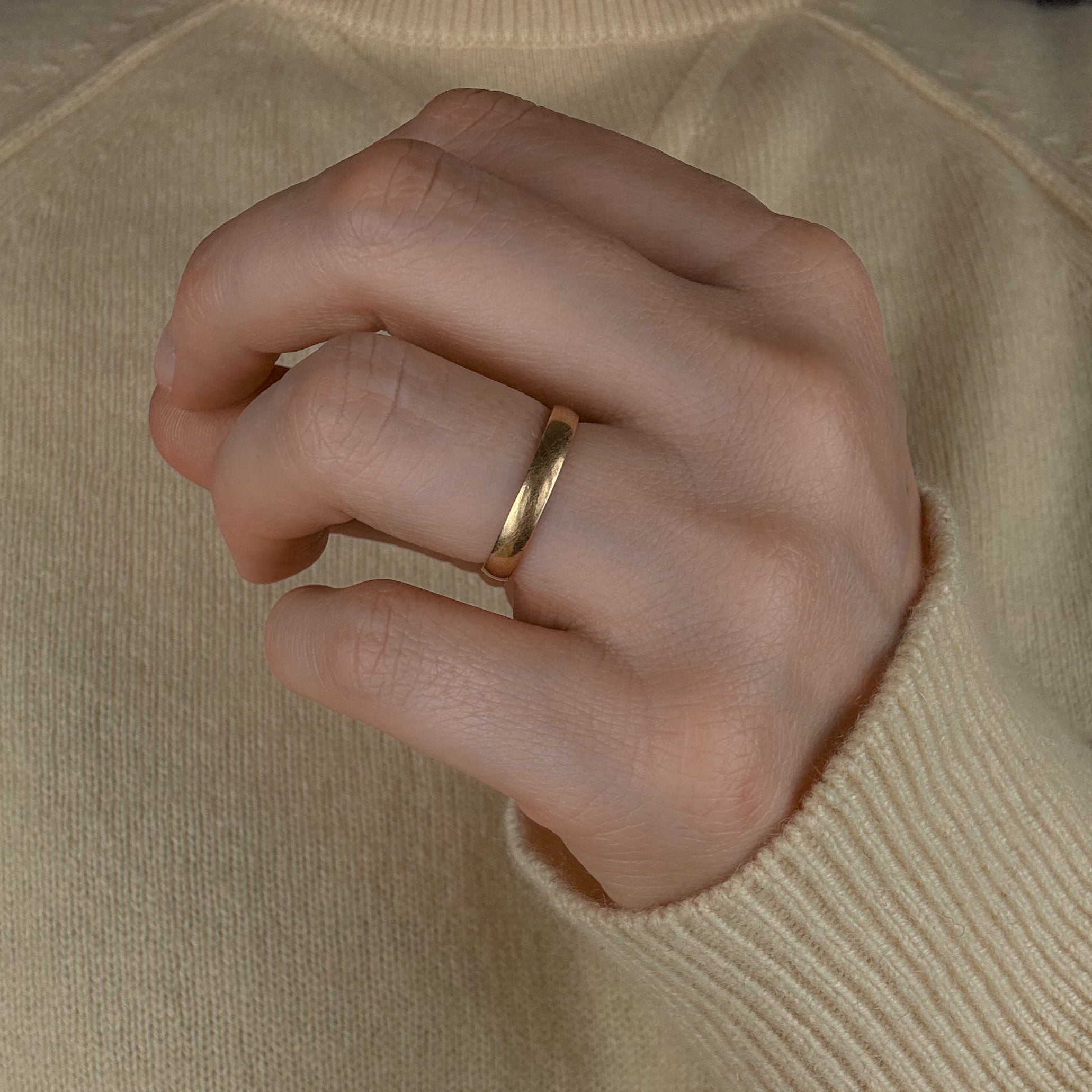 2.8 mm Brushed Gold Band