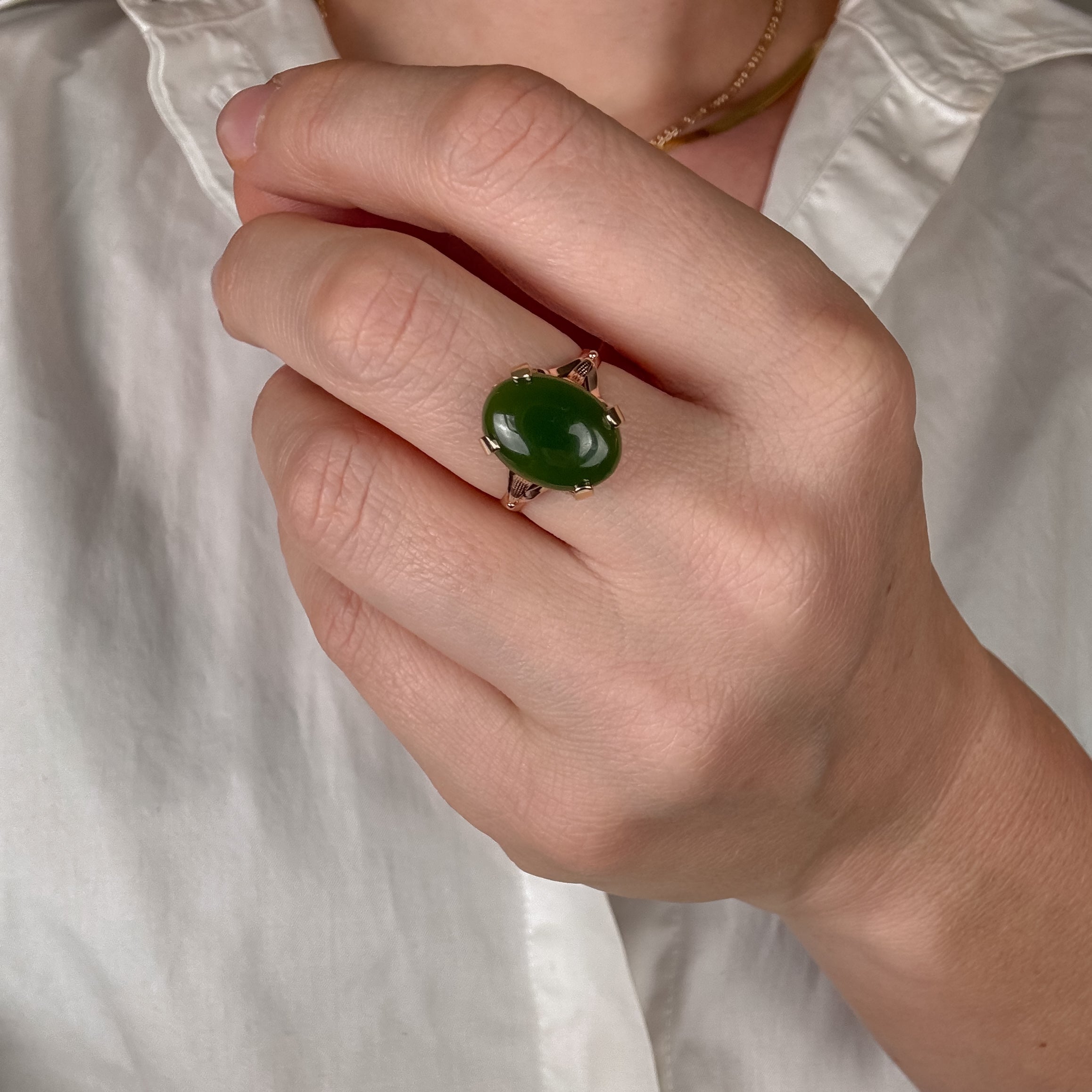 Juicy Solitaire Jade Ring