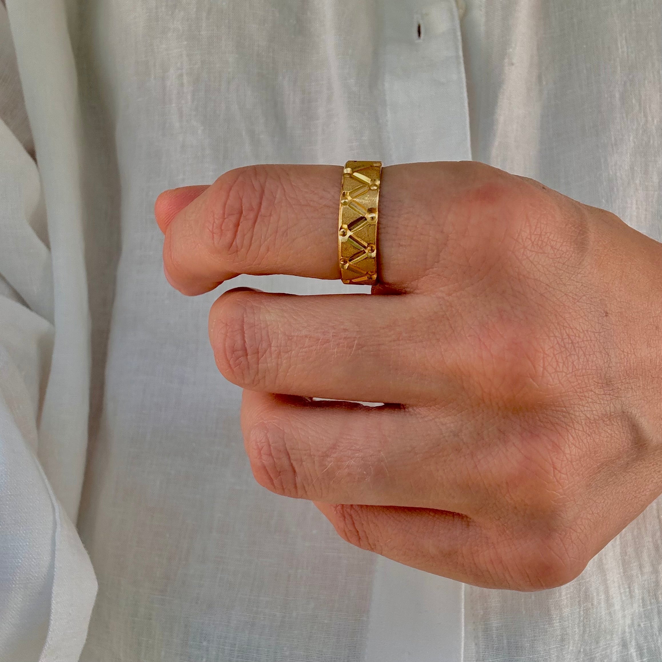 6.2 mm Incredible Gold Band