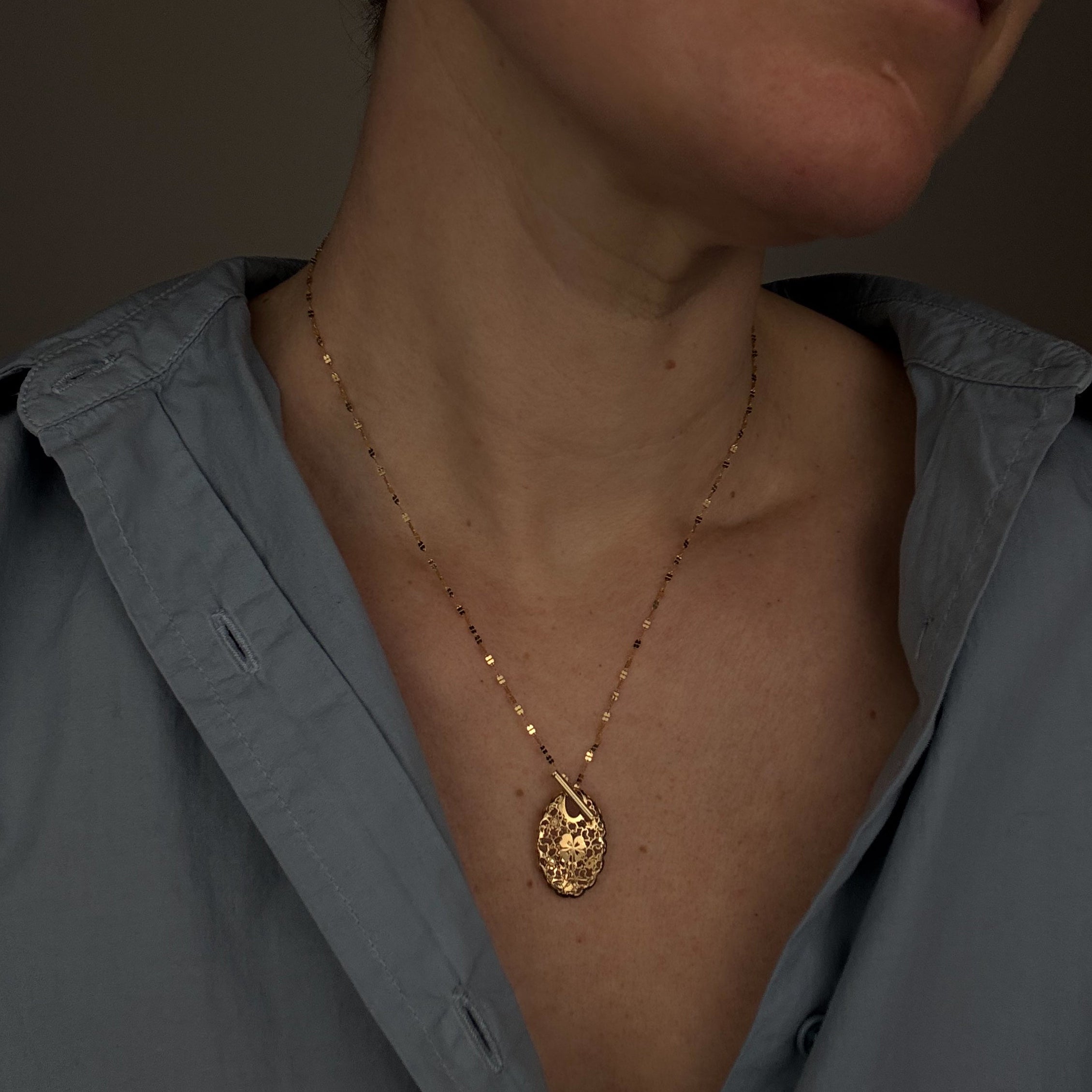 18" Sparkling Clover Necklace