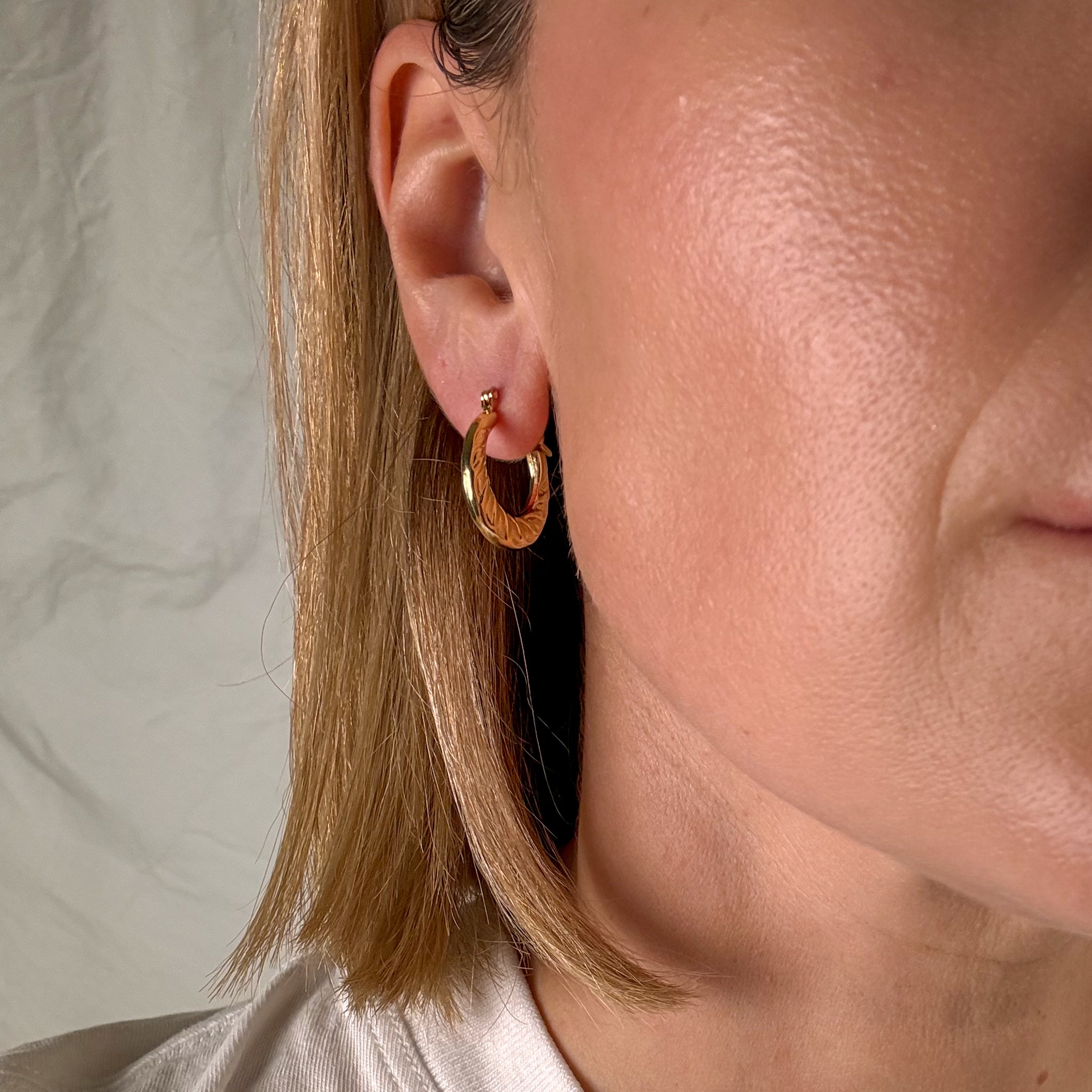 22 mm Rope Detail Gold Hoops