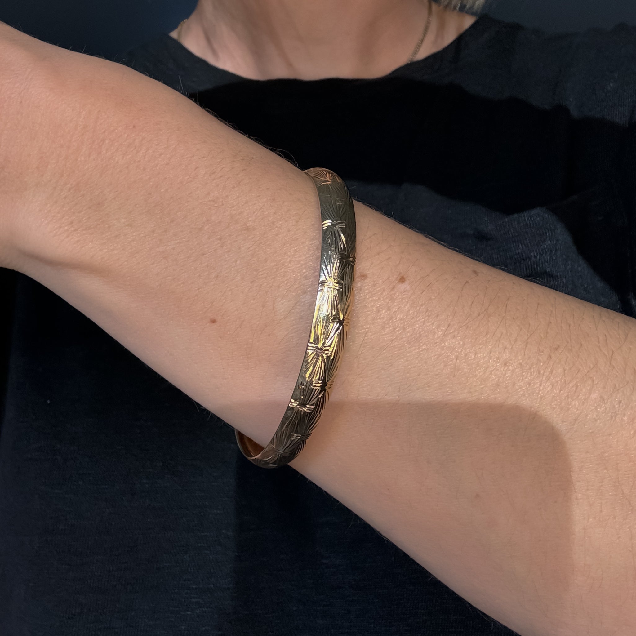 63.5 mm Dazzling Gold Bangle Bracelet