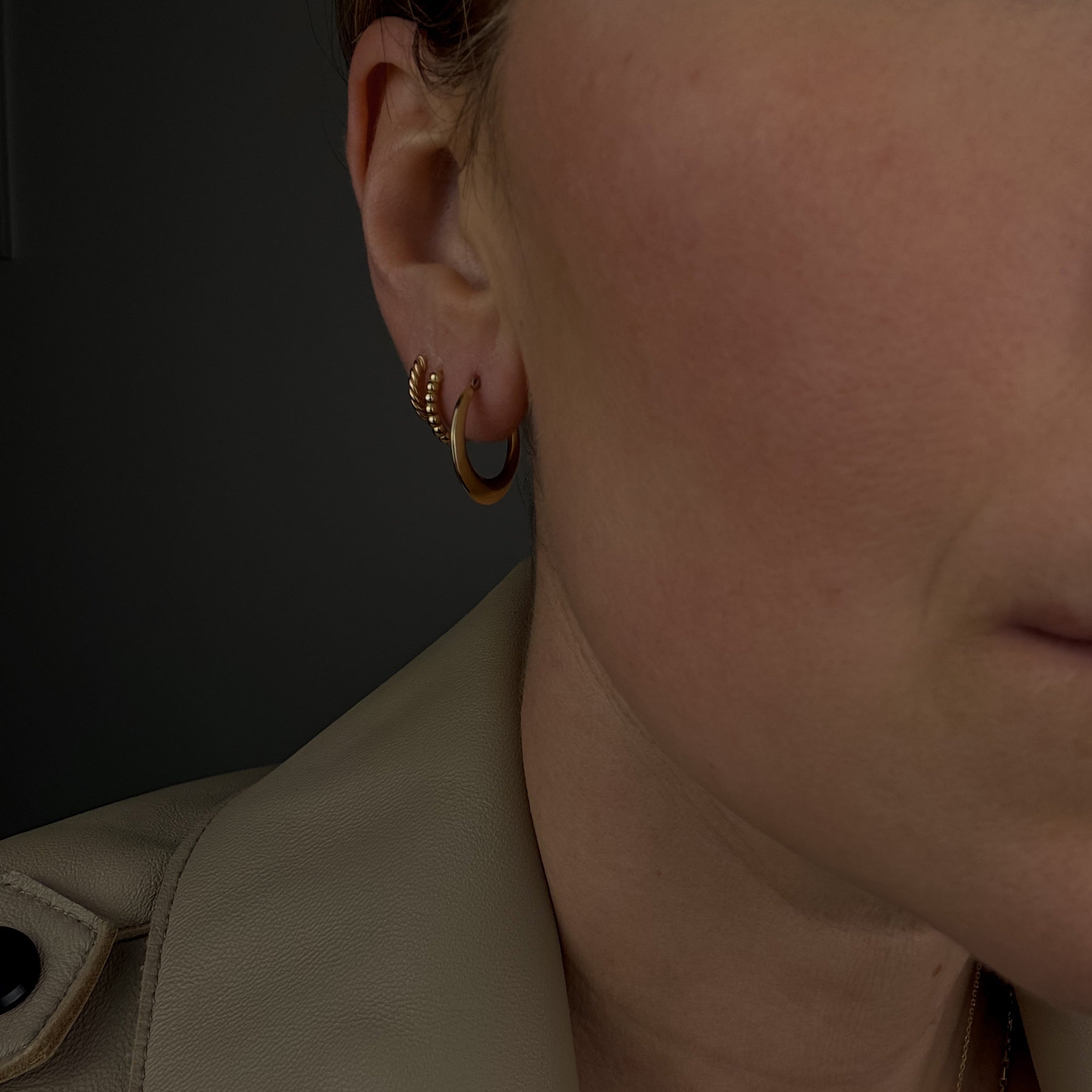18.5mm Sleek Hoops