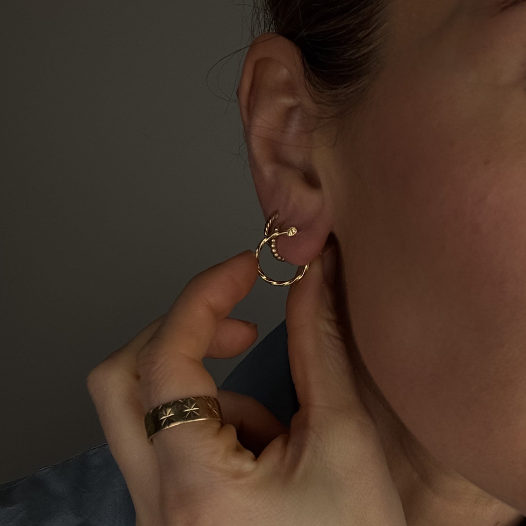 17mm Twist Hoops