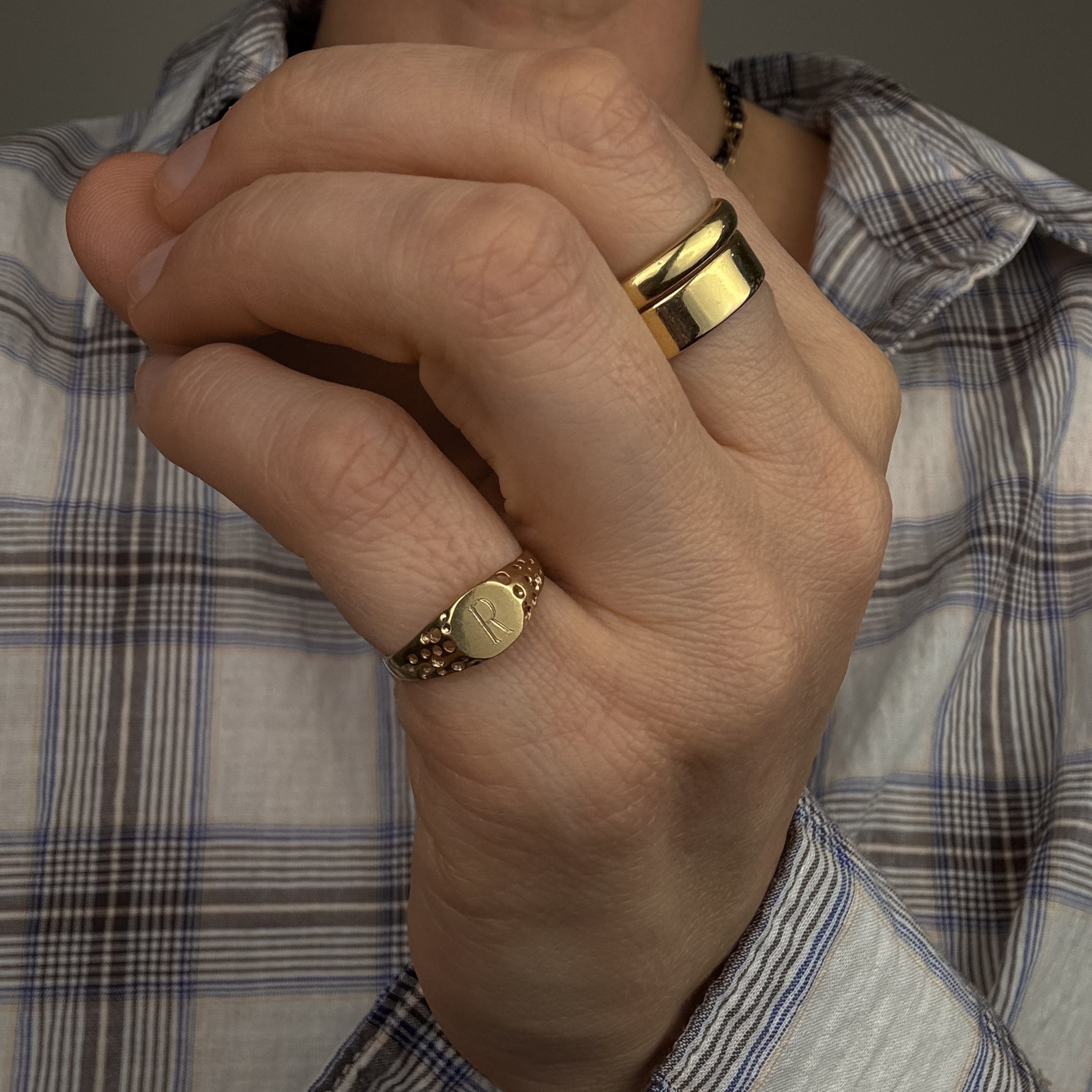 'R' Signet Ring