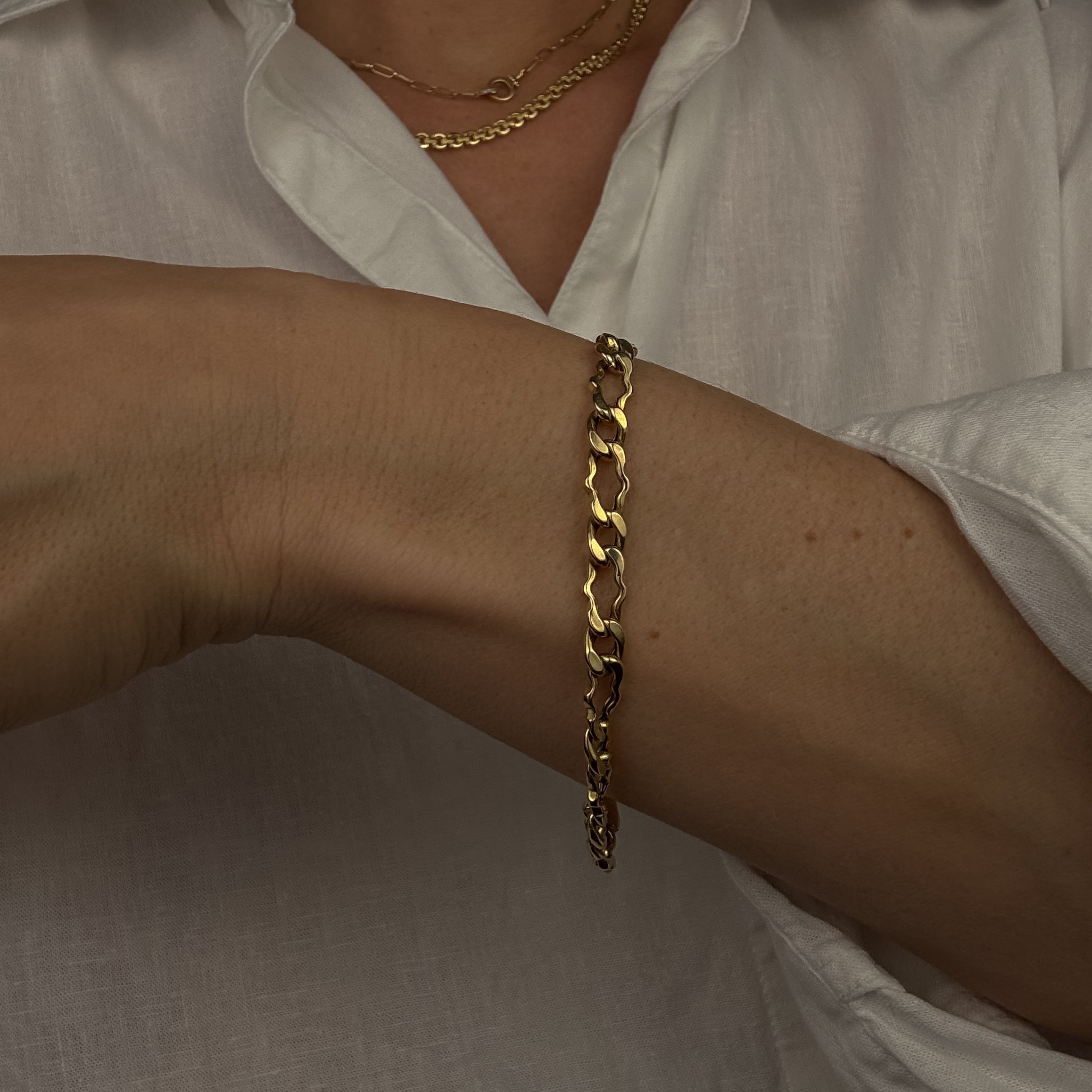 7.5" Sculptural Curb Bracelet
