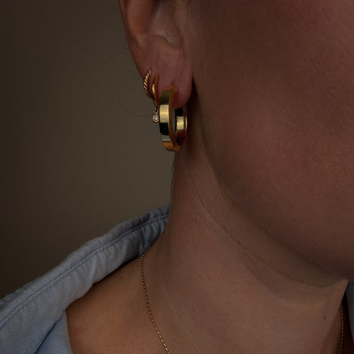 26.6mm Wide Gold Hoops