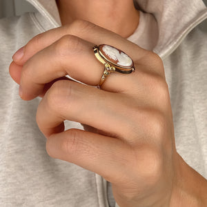 Shell Cameo Ring