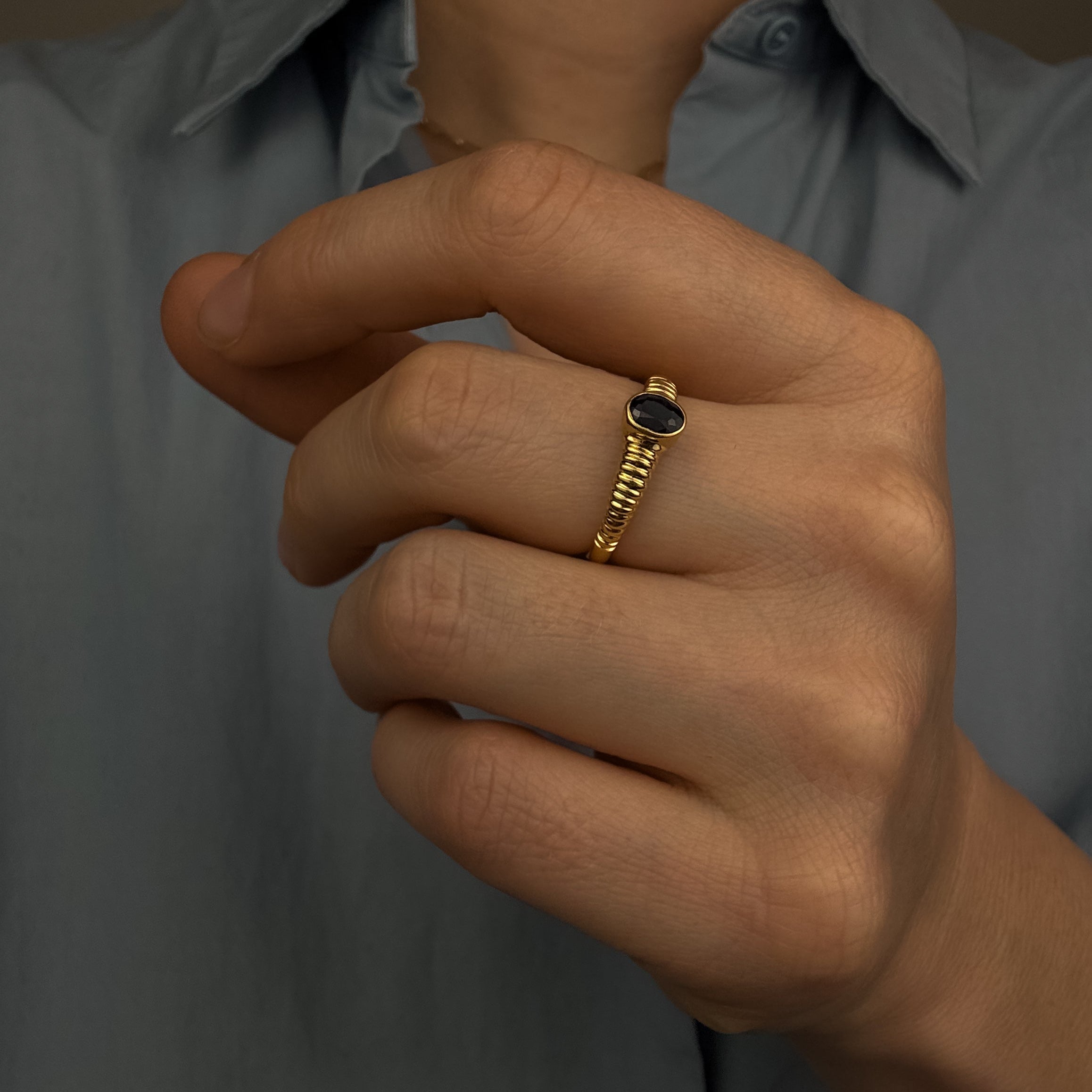 Ribbed Sapphire Ring