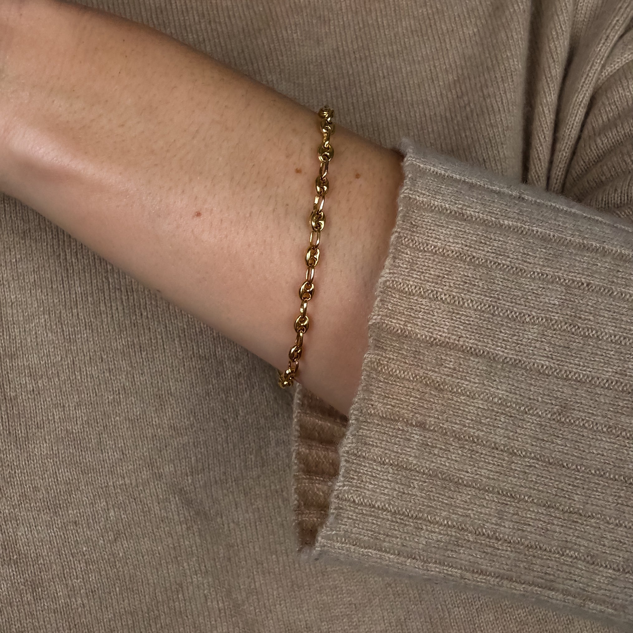 7.5" Dainty Mariner Bracelet