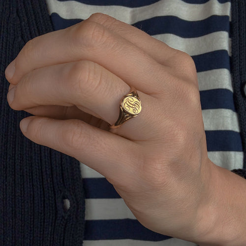 'H' Script Signet Ring