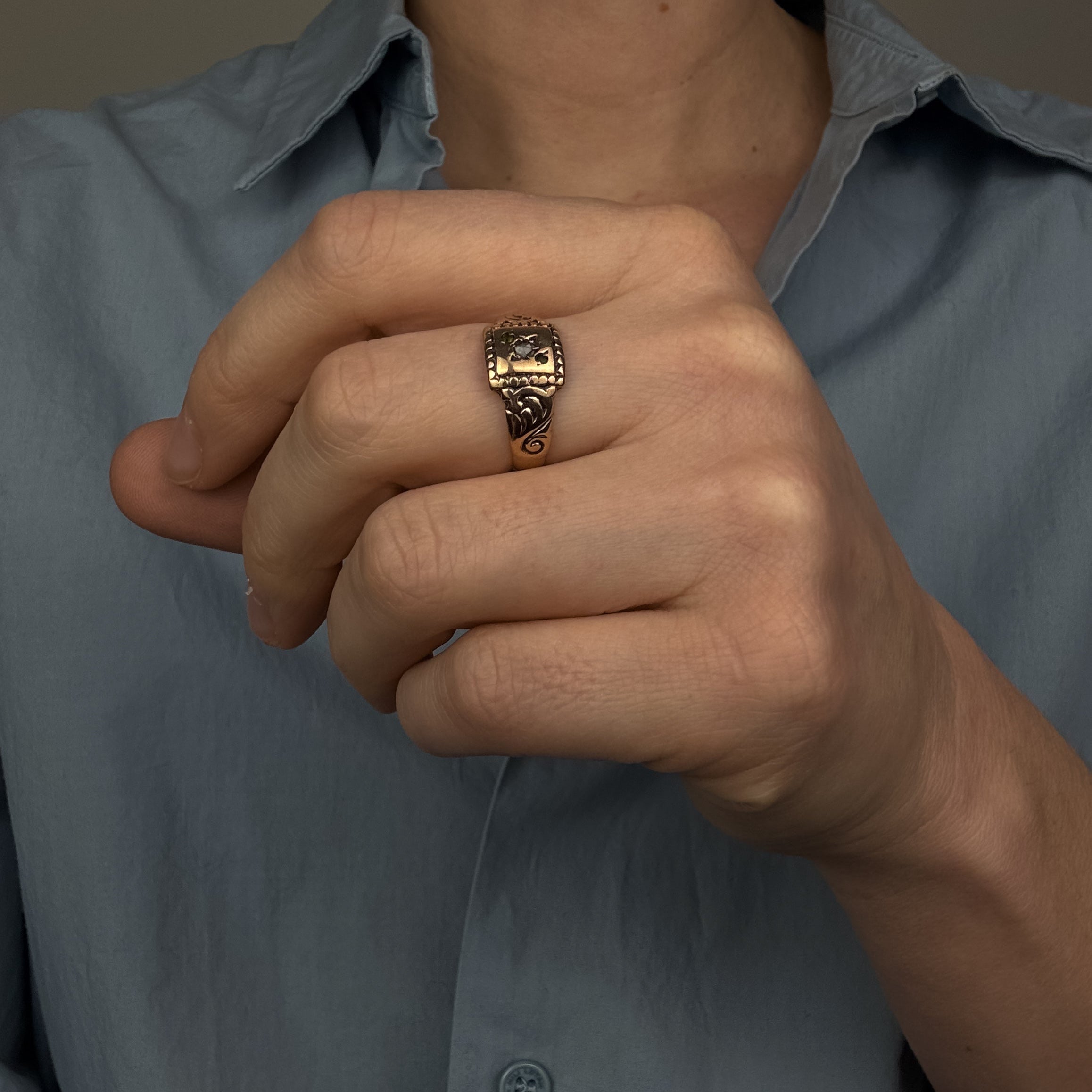 The Parlor Signet