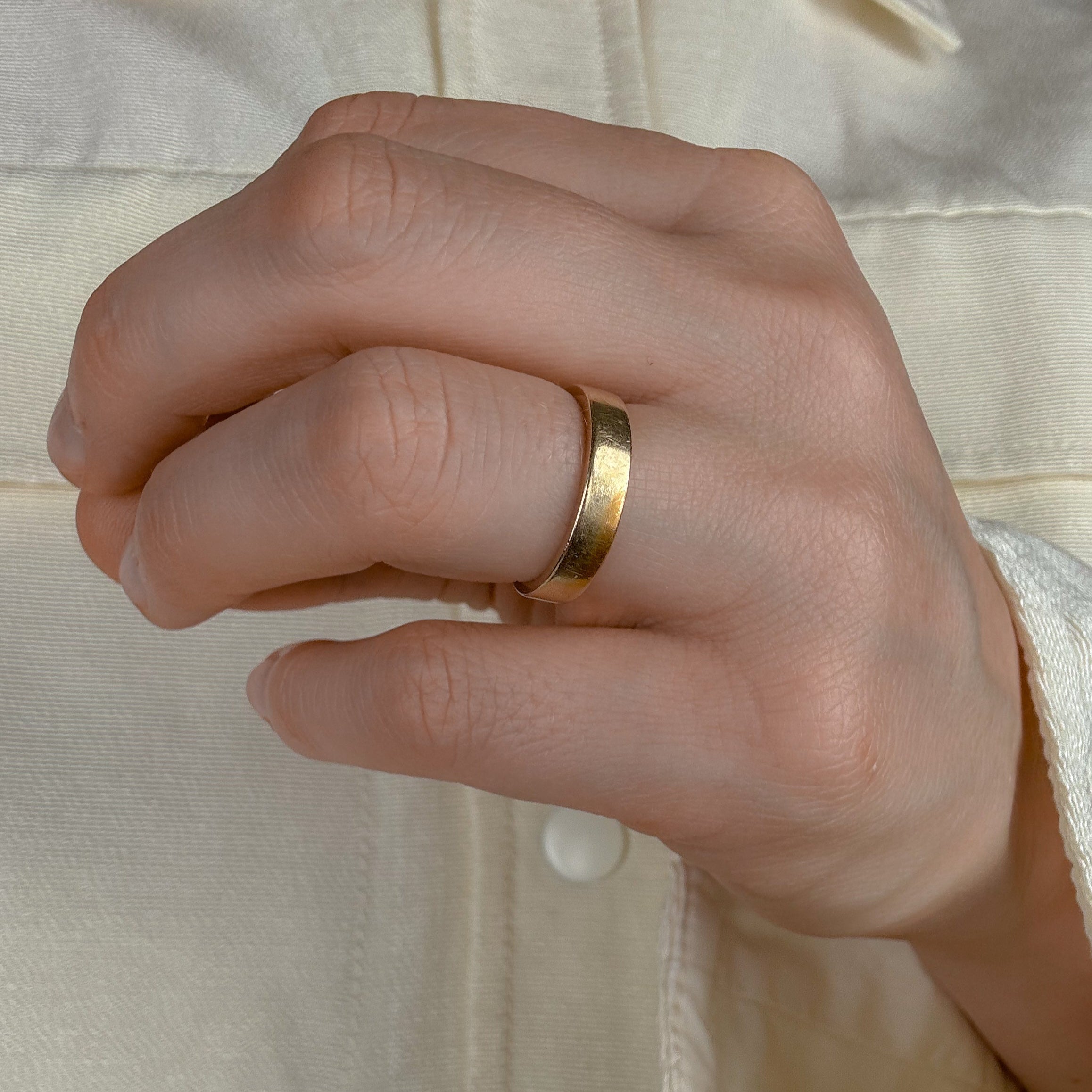3.8 mm Flat Edge Gold Band