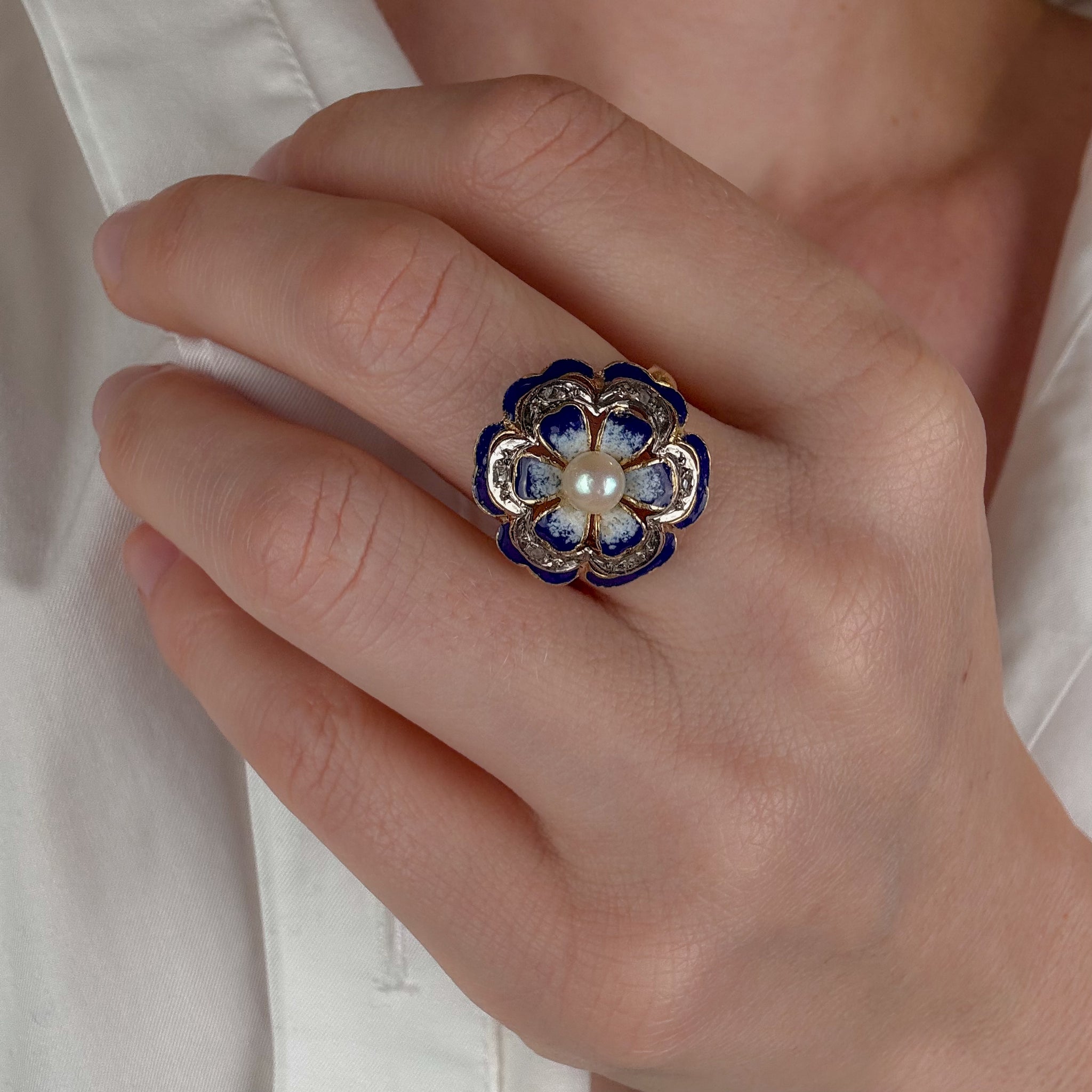 Flower Enamel Diamond and Pearl Ring