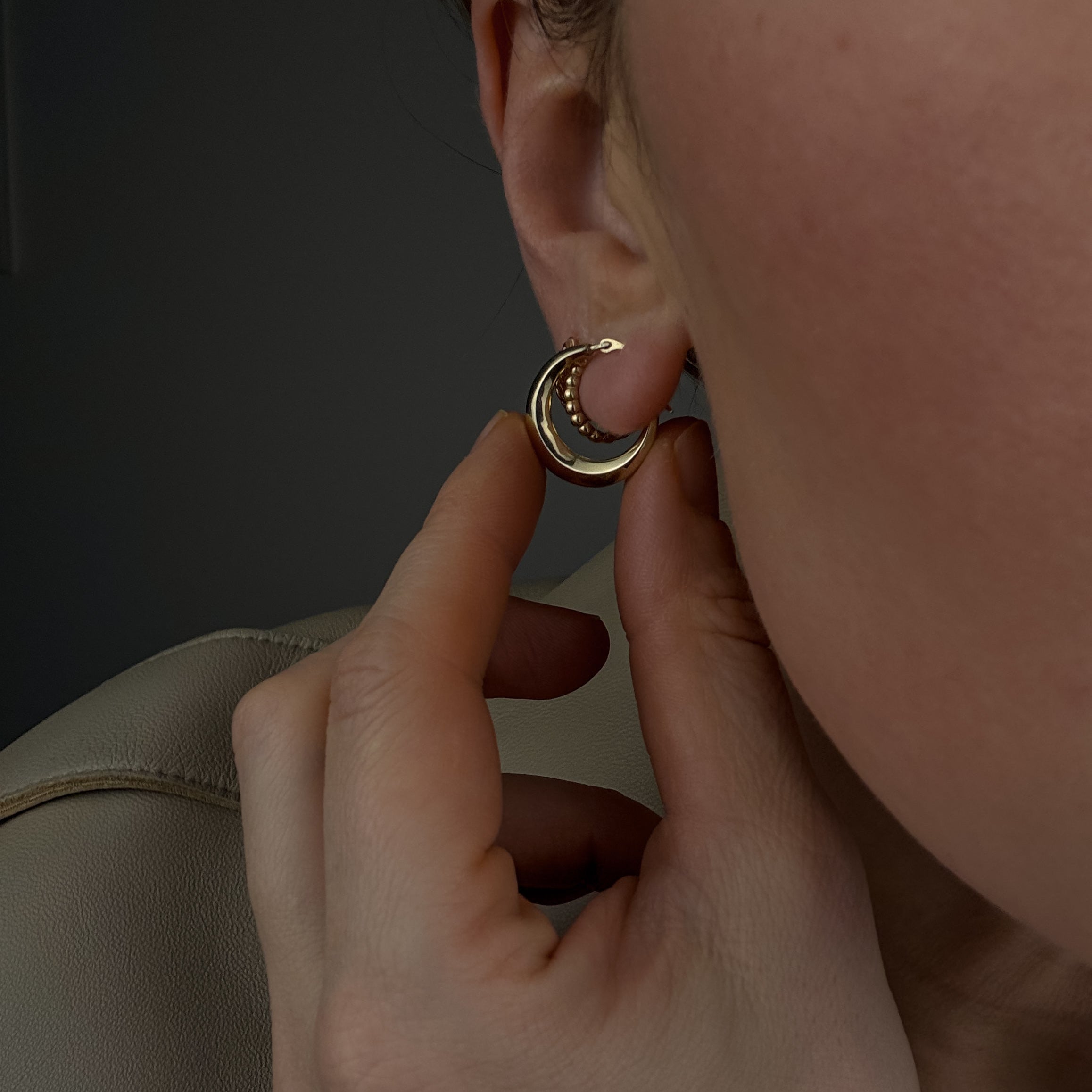 18.5mm Sleek Hoops