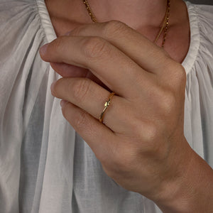 Dainty Heart Band