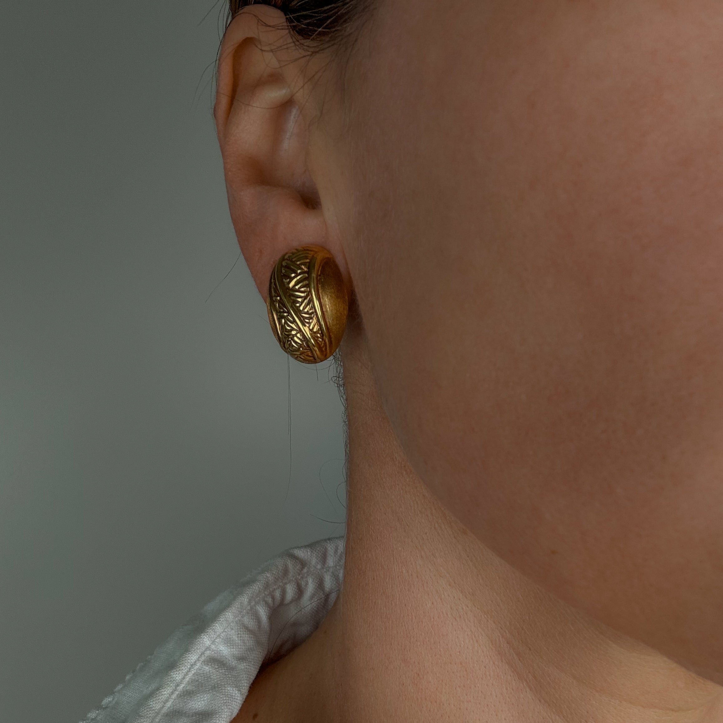Oval Retro Buttery Gold Stud Earrings