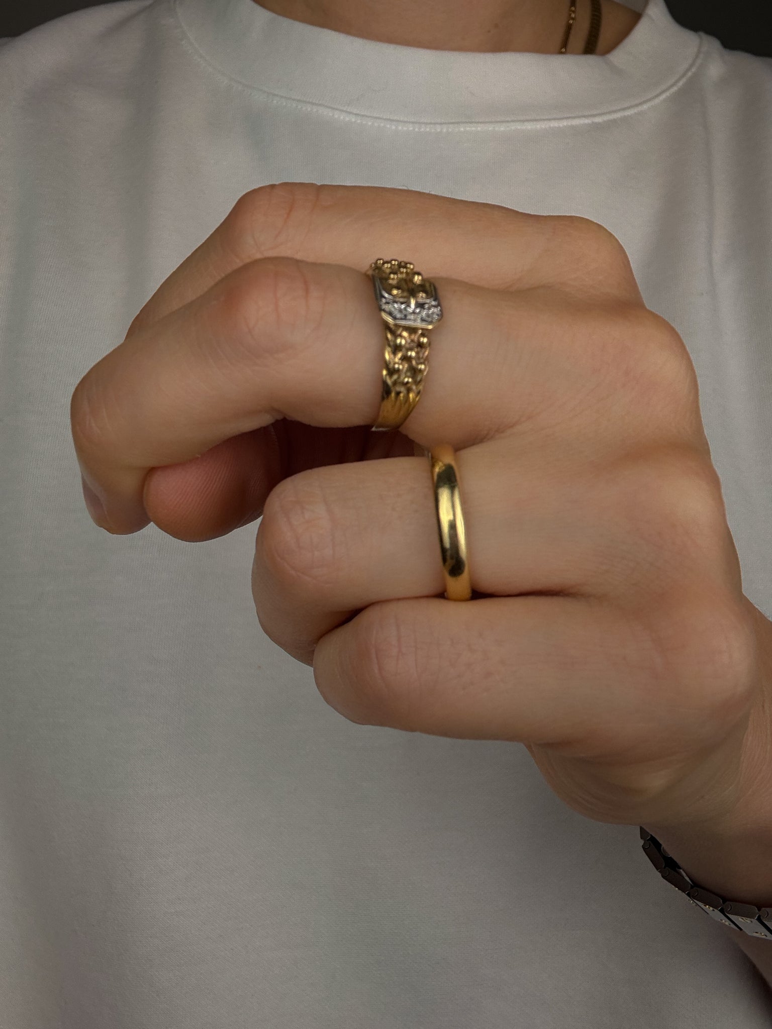Buckle Ring