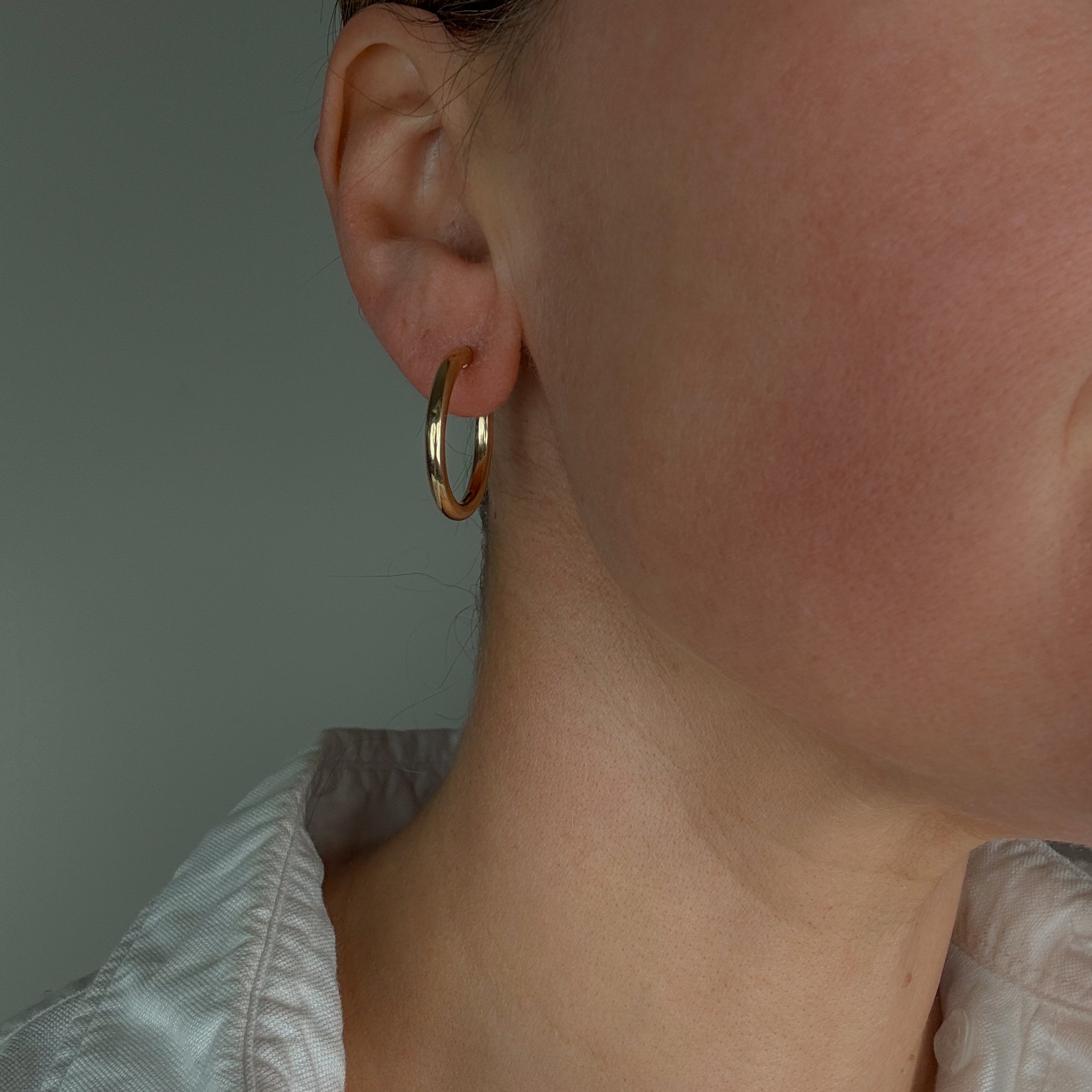 25.5 mm Classic Gold Hoop Earrings