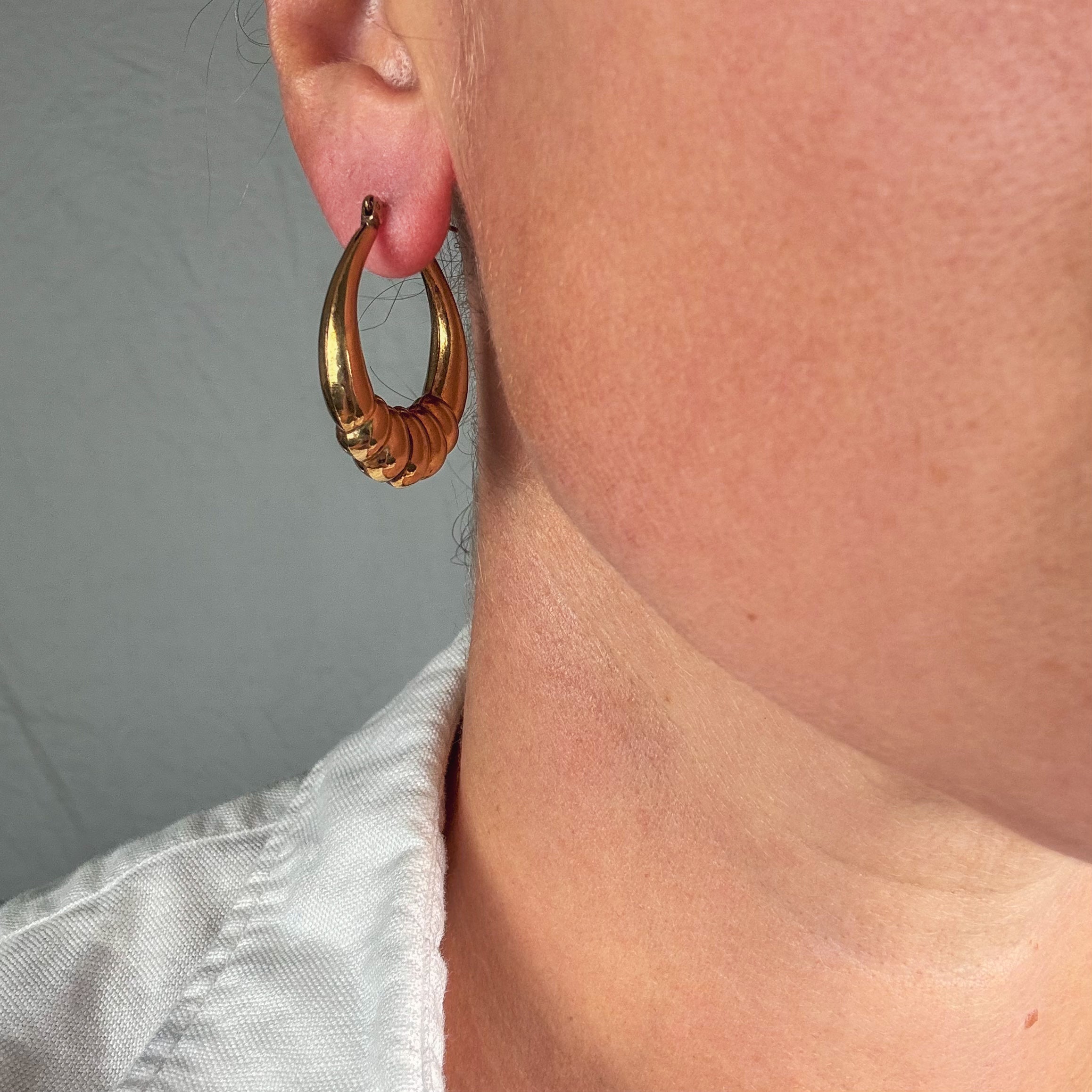 33.3 mm Oval Gold Door Knocker Hoop Earrings
