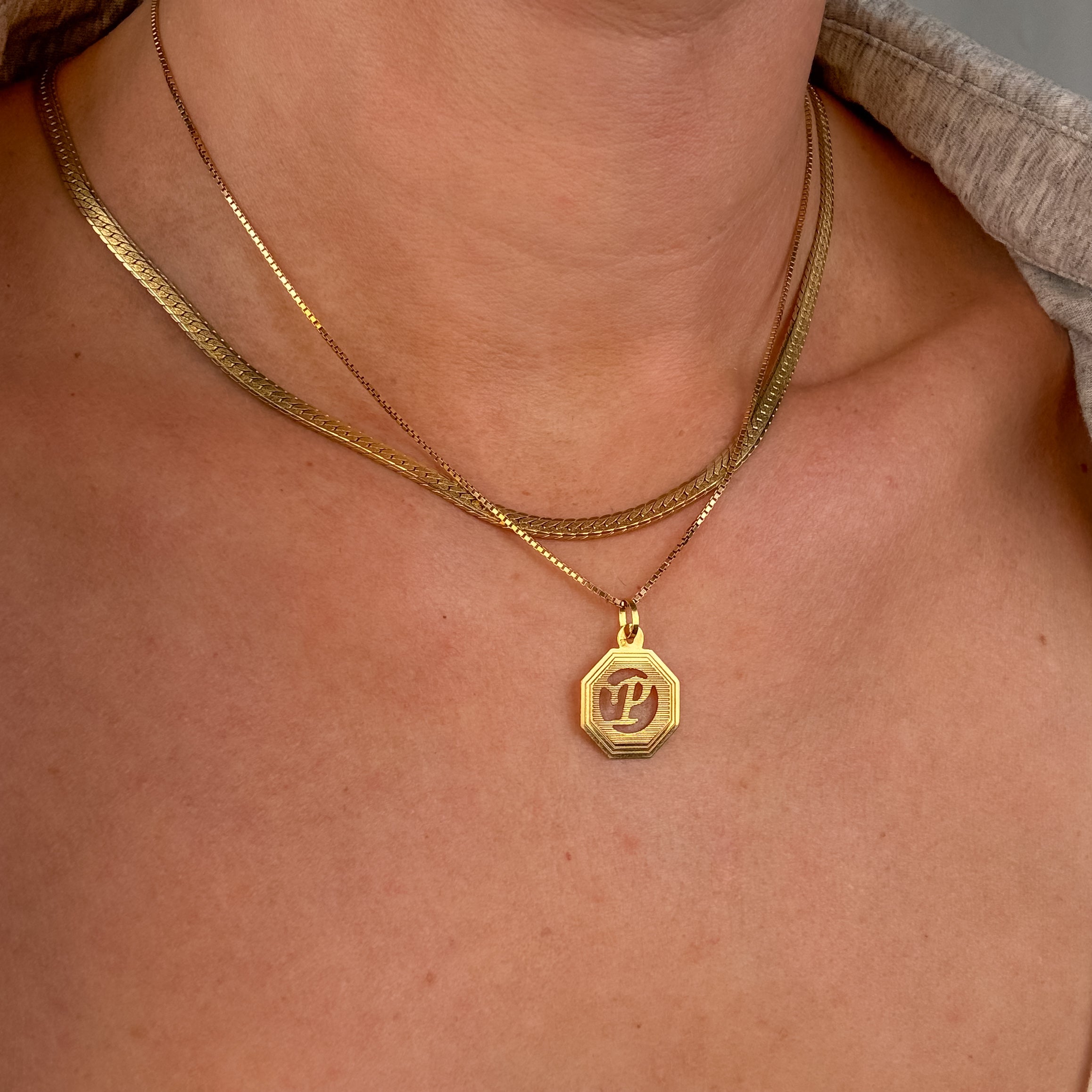 Octa 'P' Charm