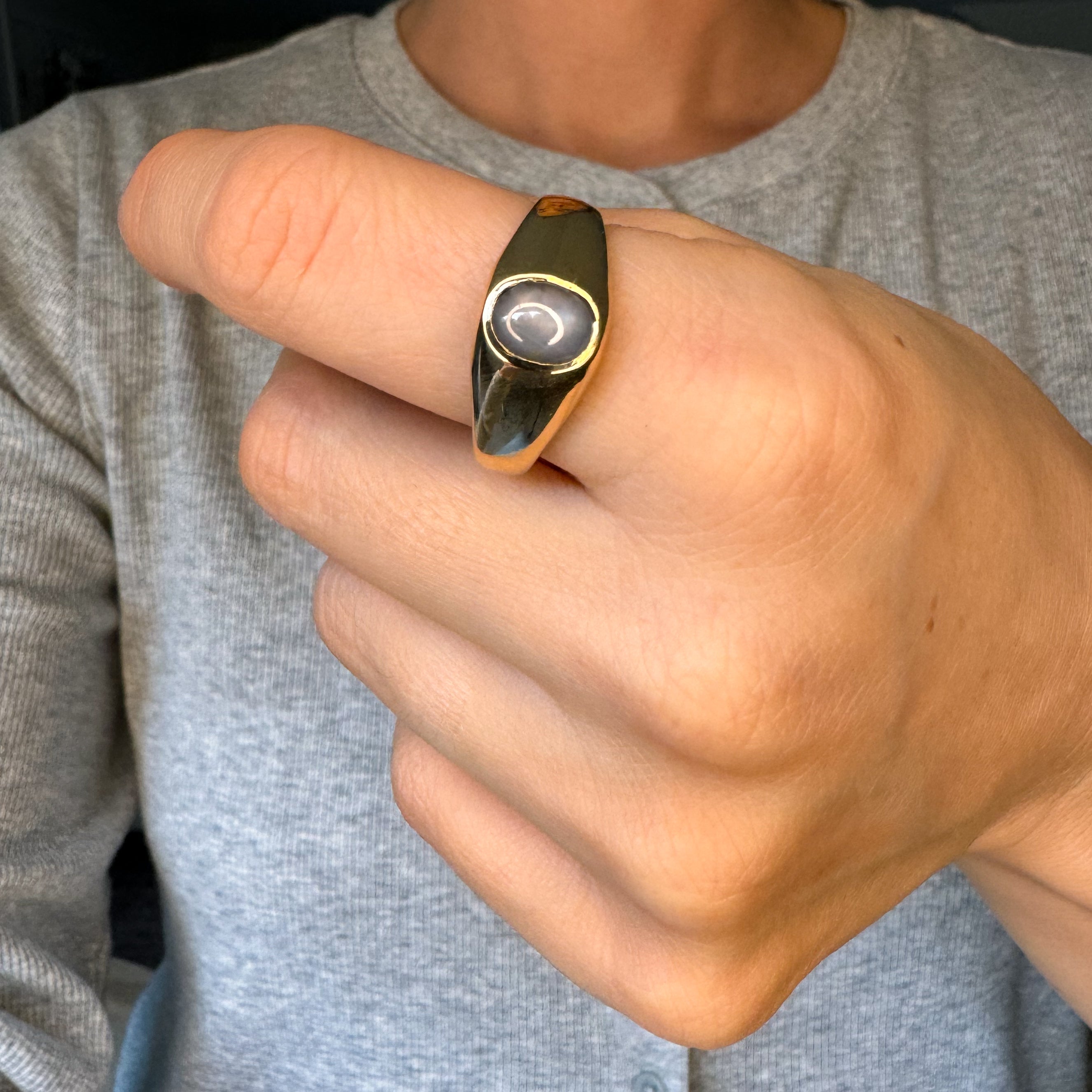 Cabochon Cat's Eye Quartz Signet
