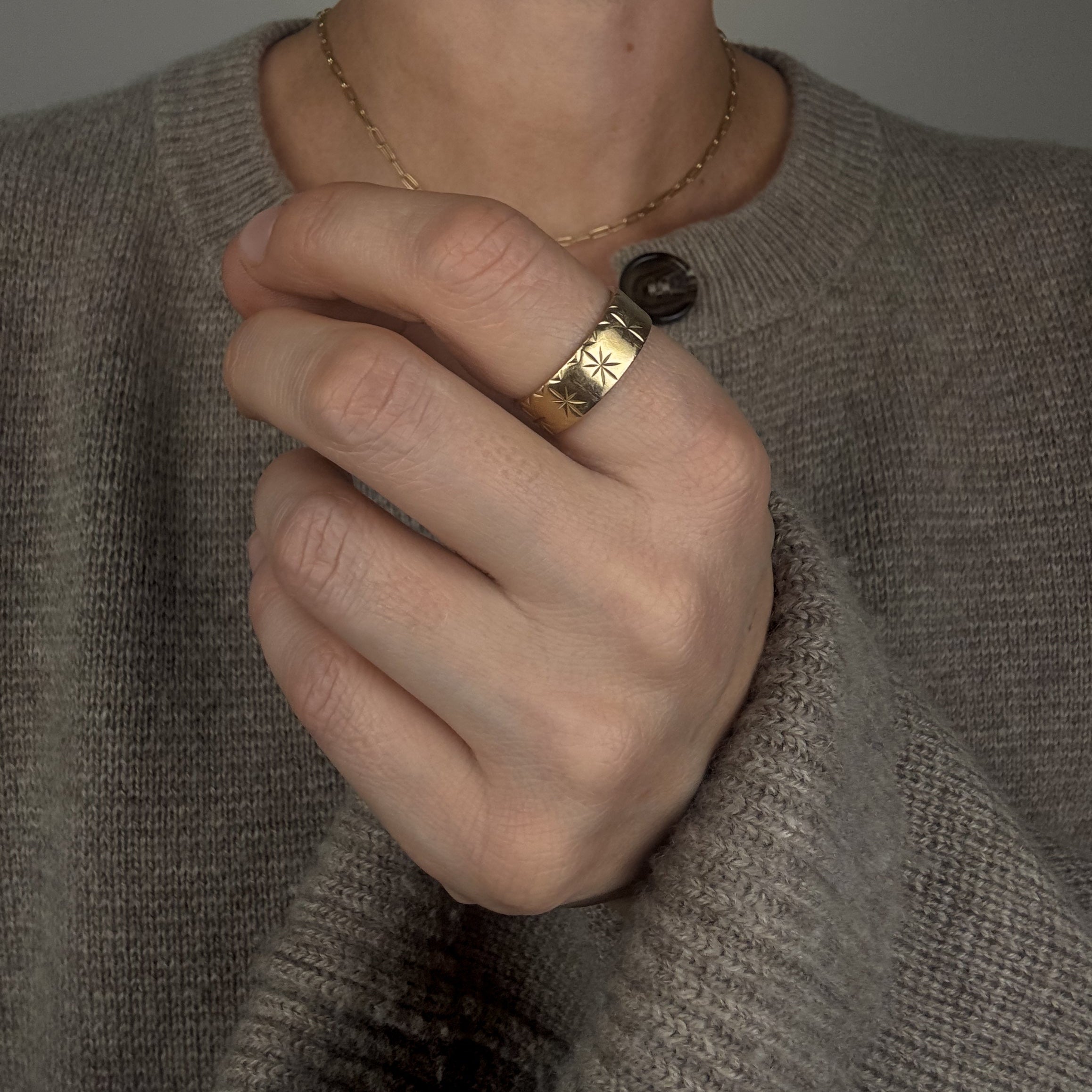 6.6mm Star Etched Gold Band