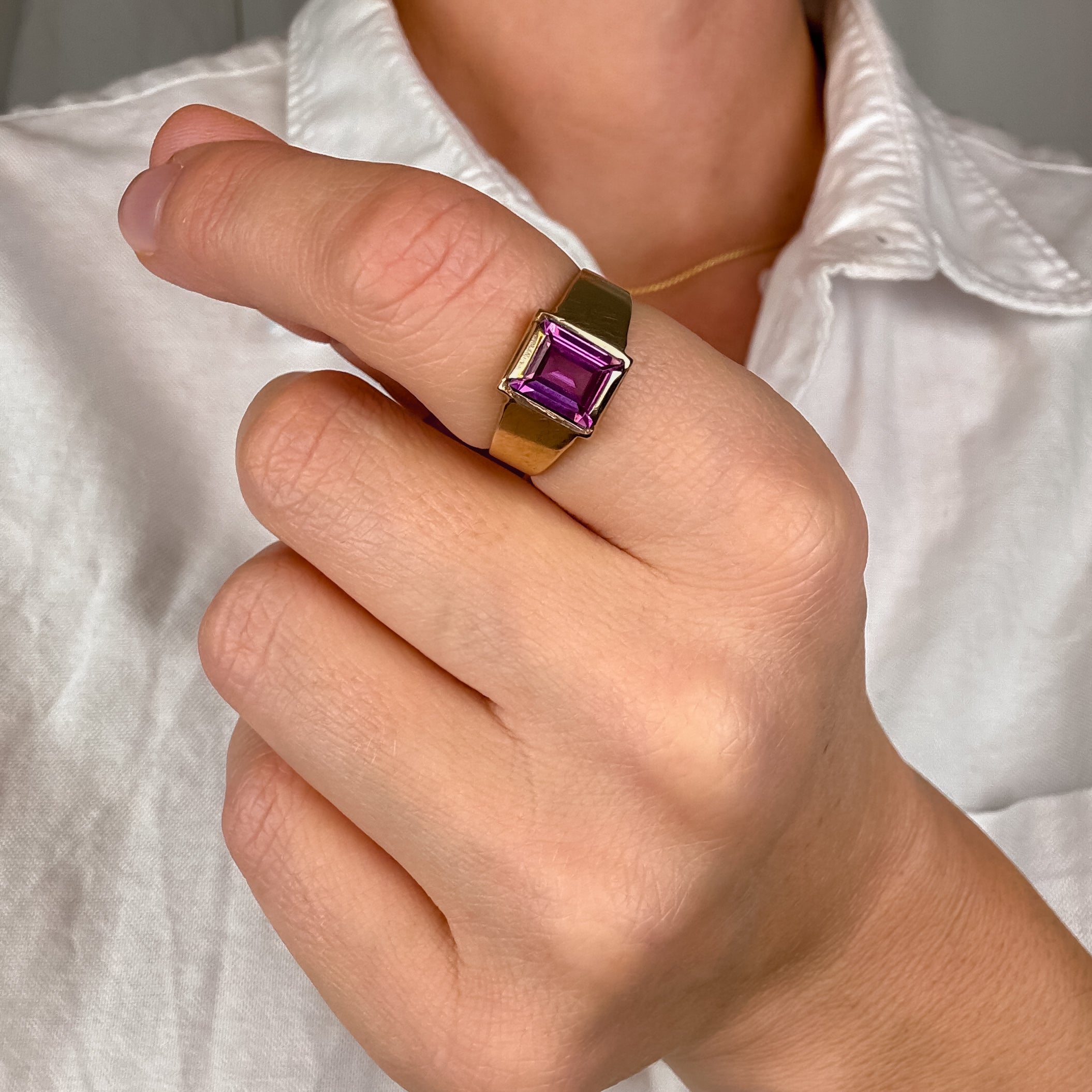 Sleek Pink Stone Gold Ring