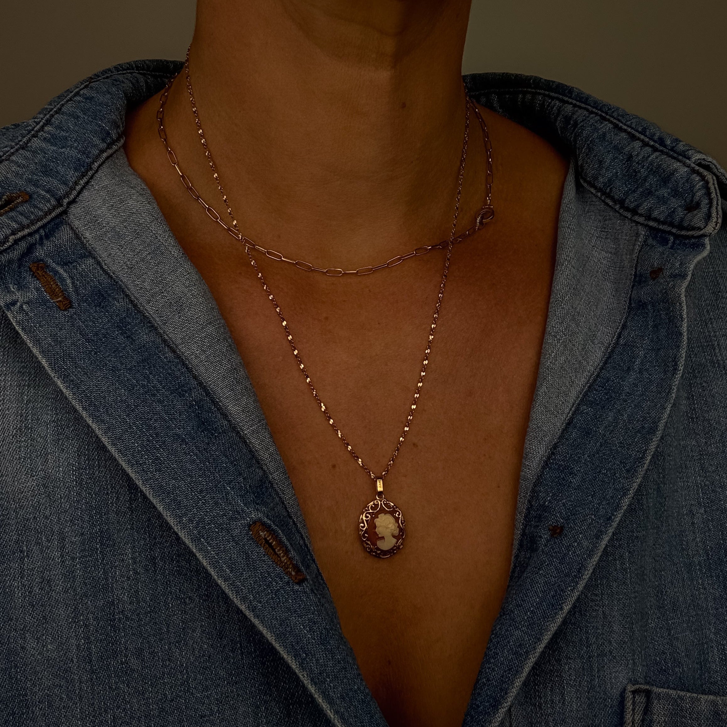 19.75" Cameo Necklace