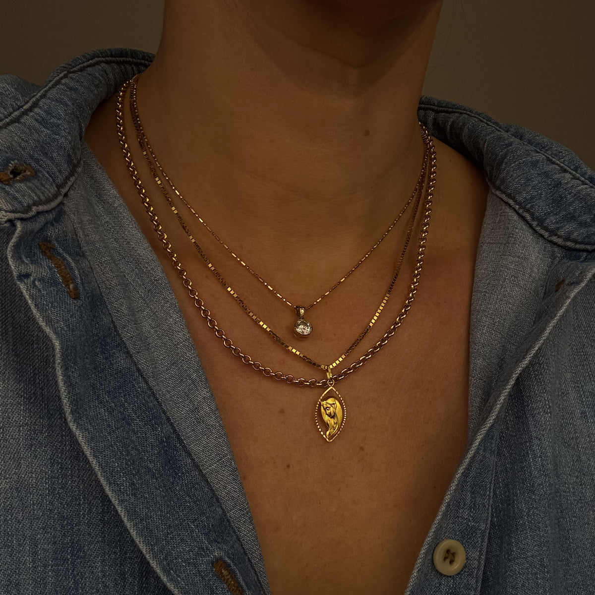 Madonna Pendant