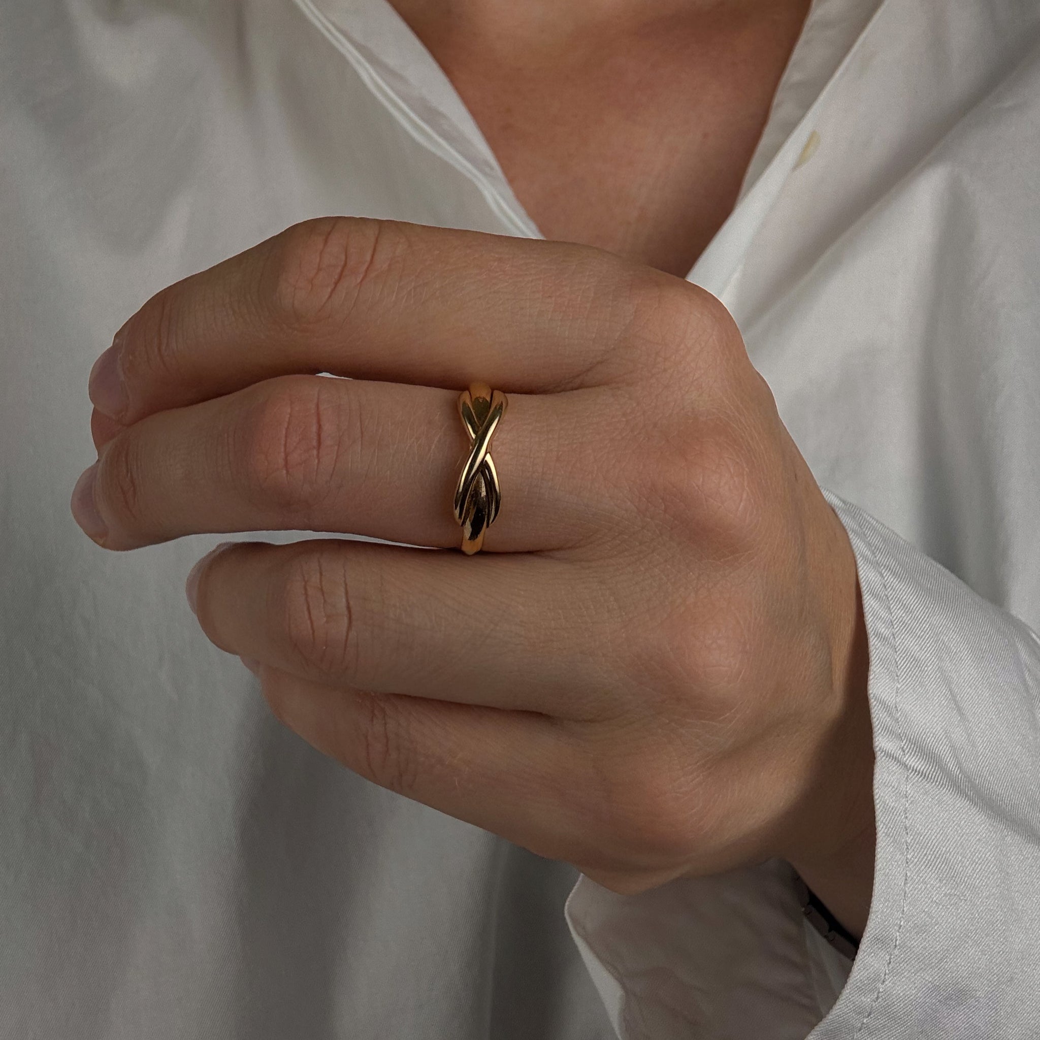 Infinity Link Ring