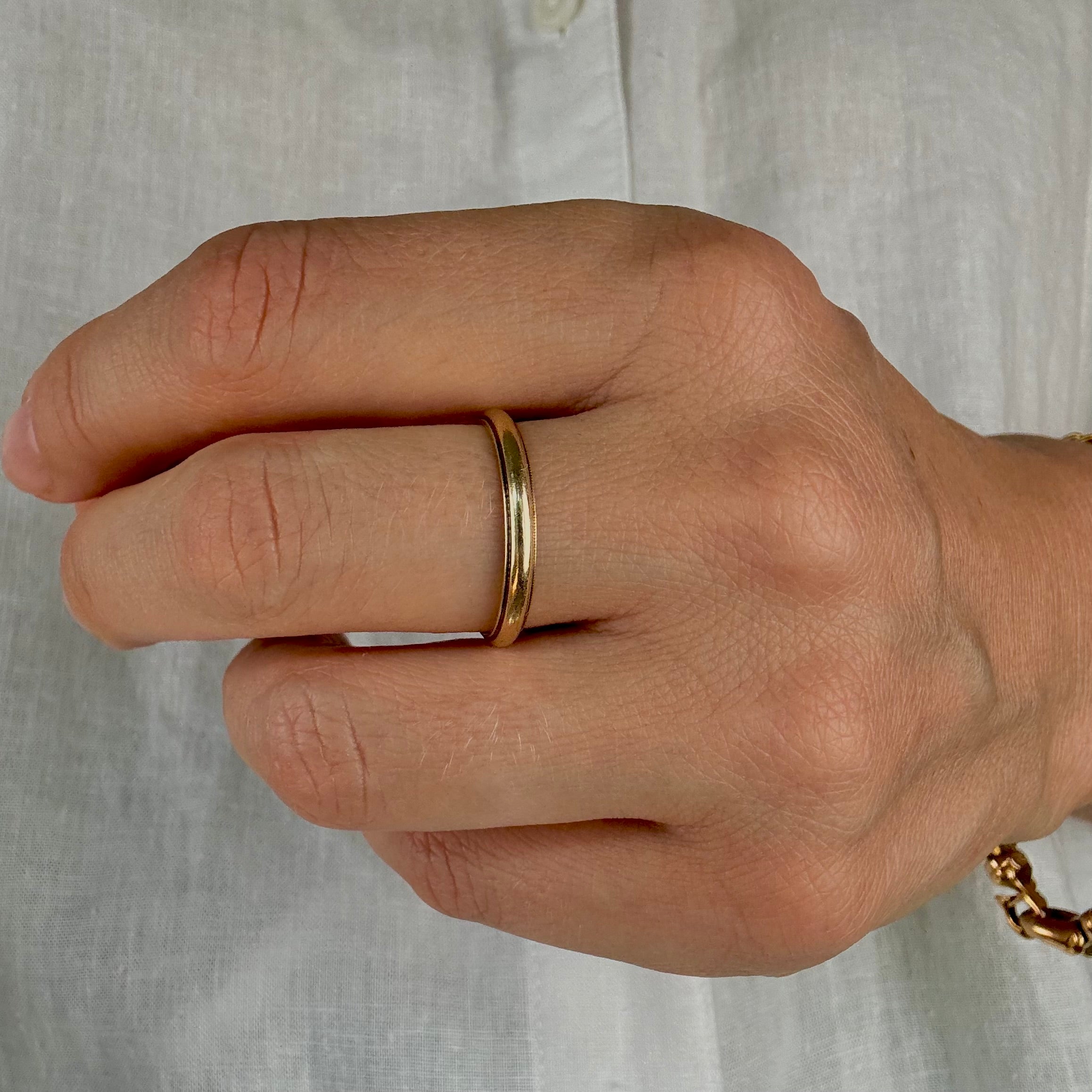 vintage 2.8 mm 14k Gold wedding Band 