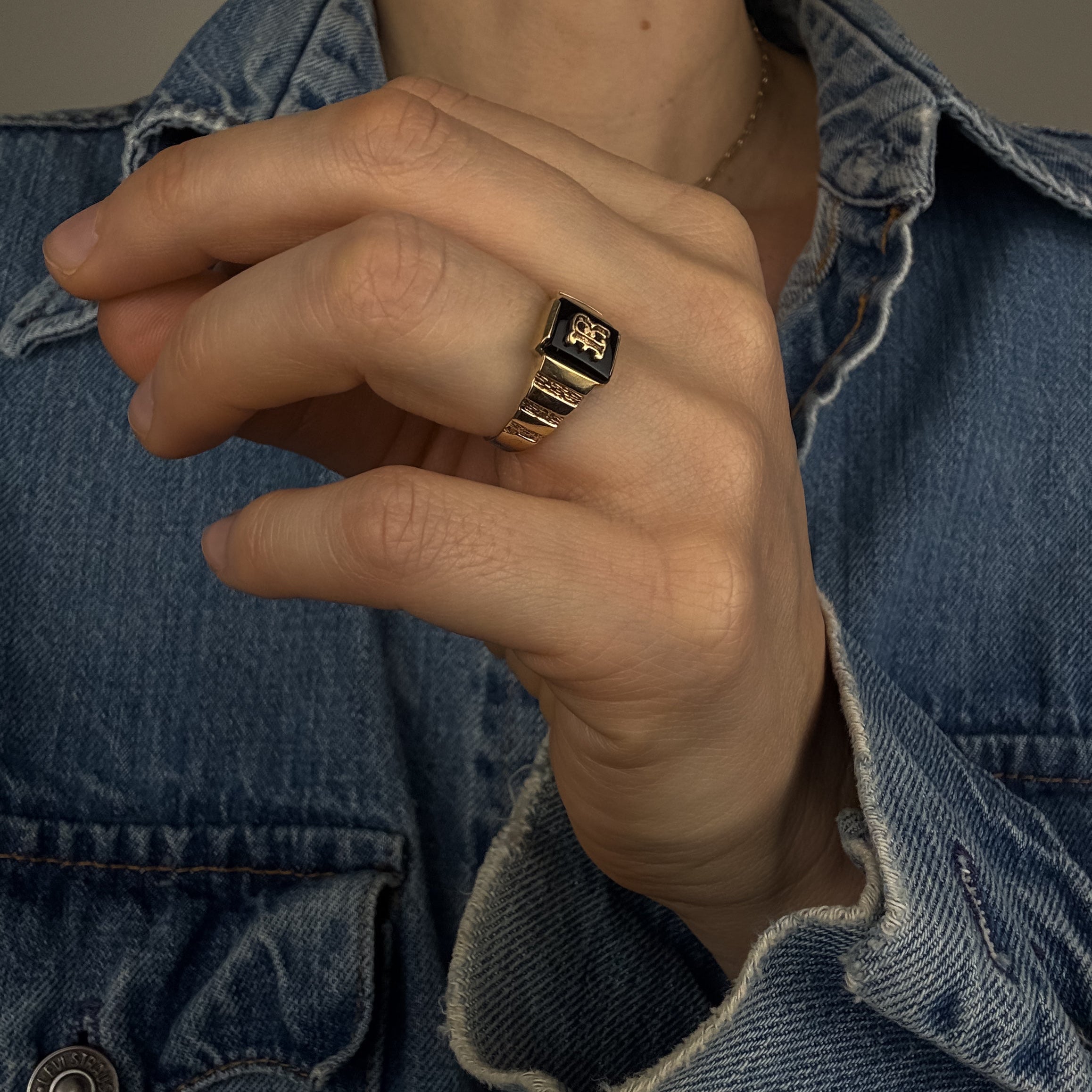 'R' Onyx Signet Ring