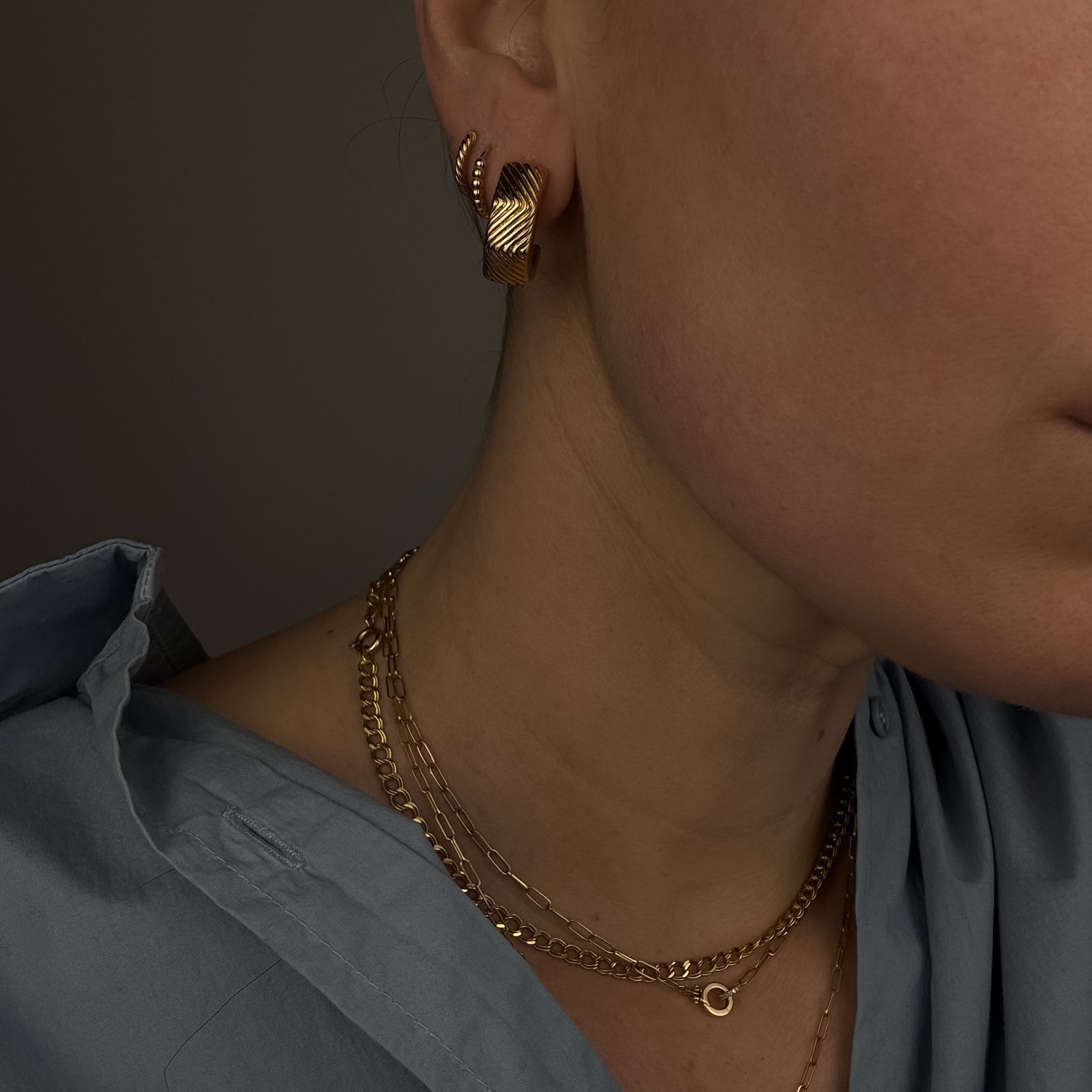 Geometric Hoops