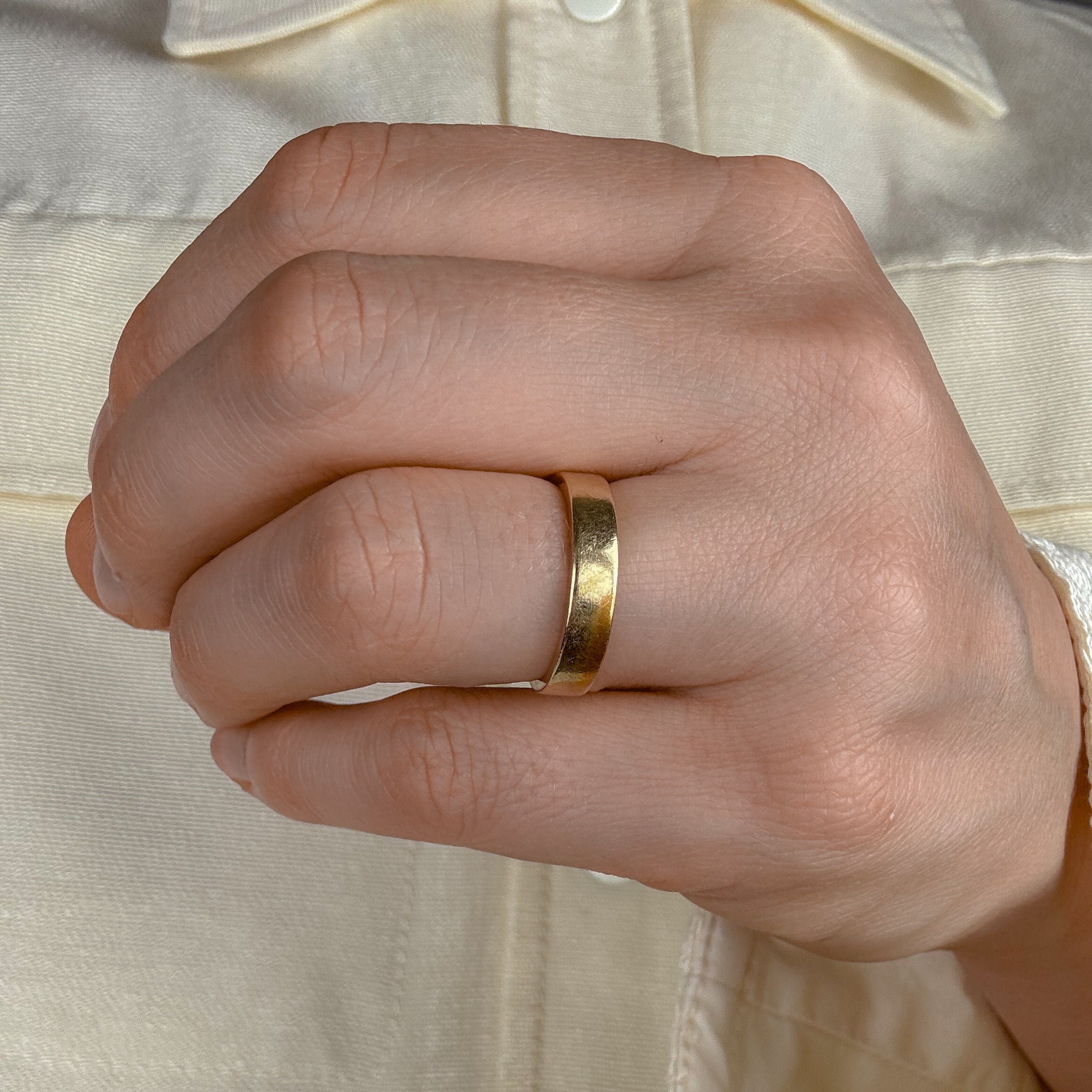 3.8 mm Flat Edge Gold Band