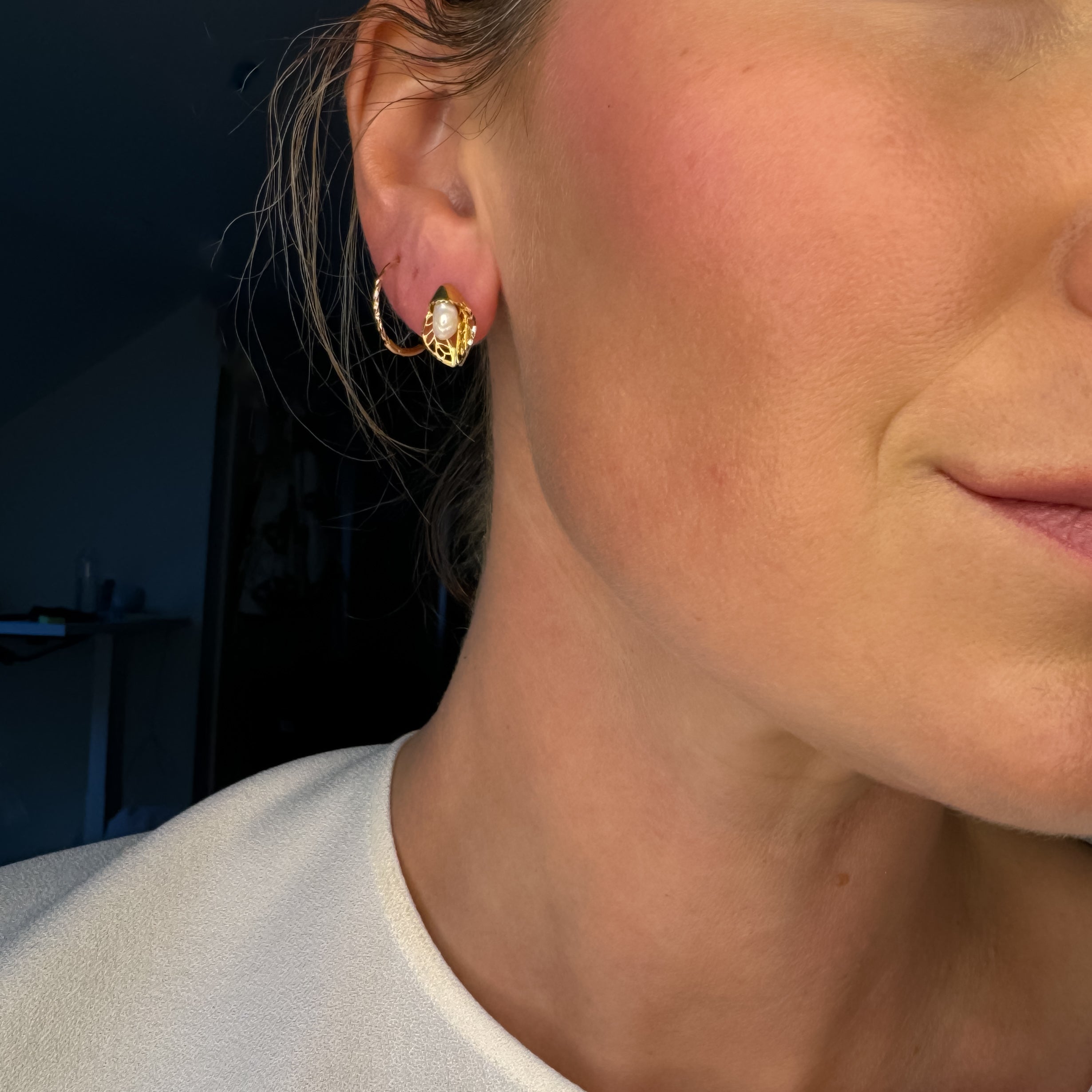 vintage gold Seed Pearl Stud earrings 