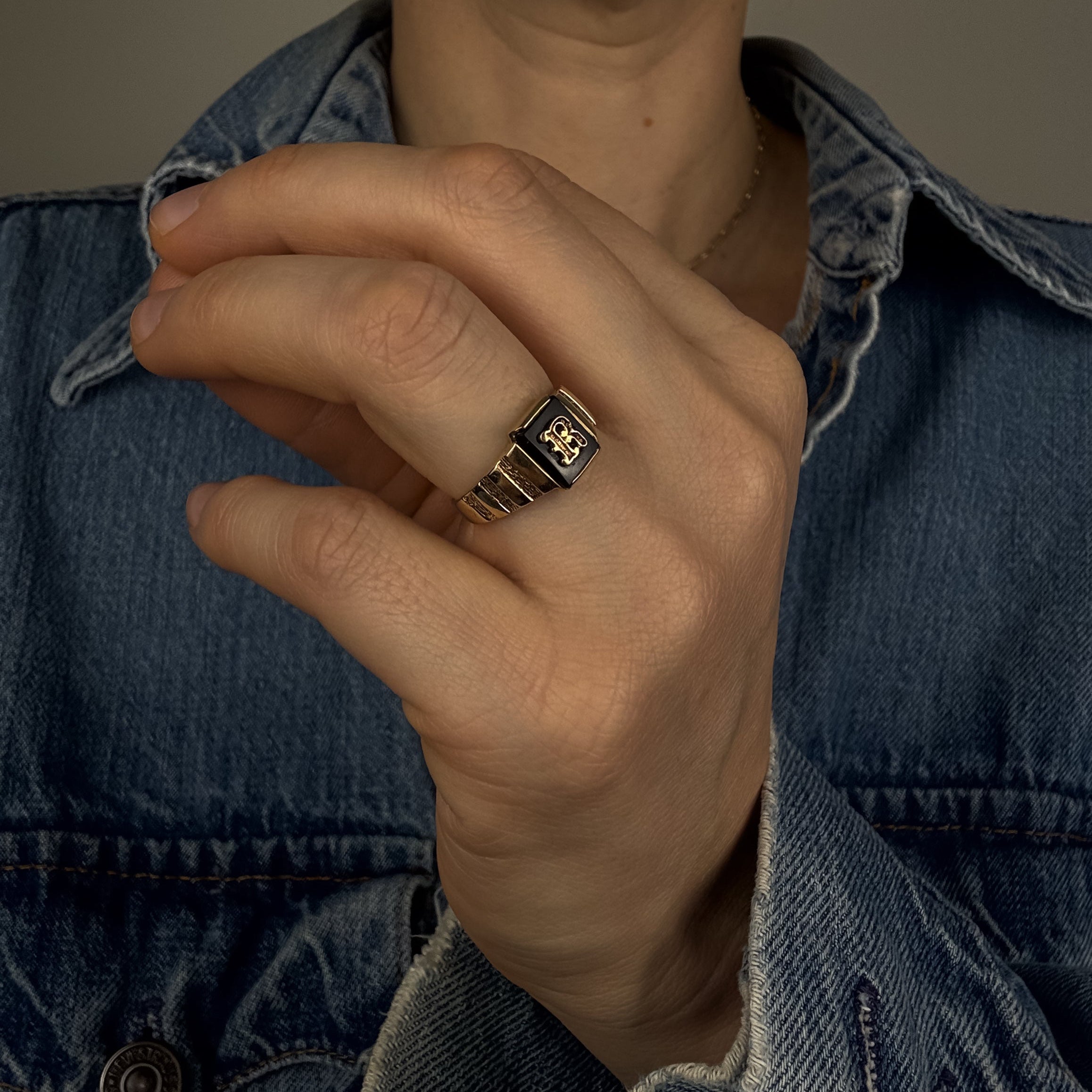 'R' Onyx Signet Ring
