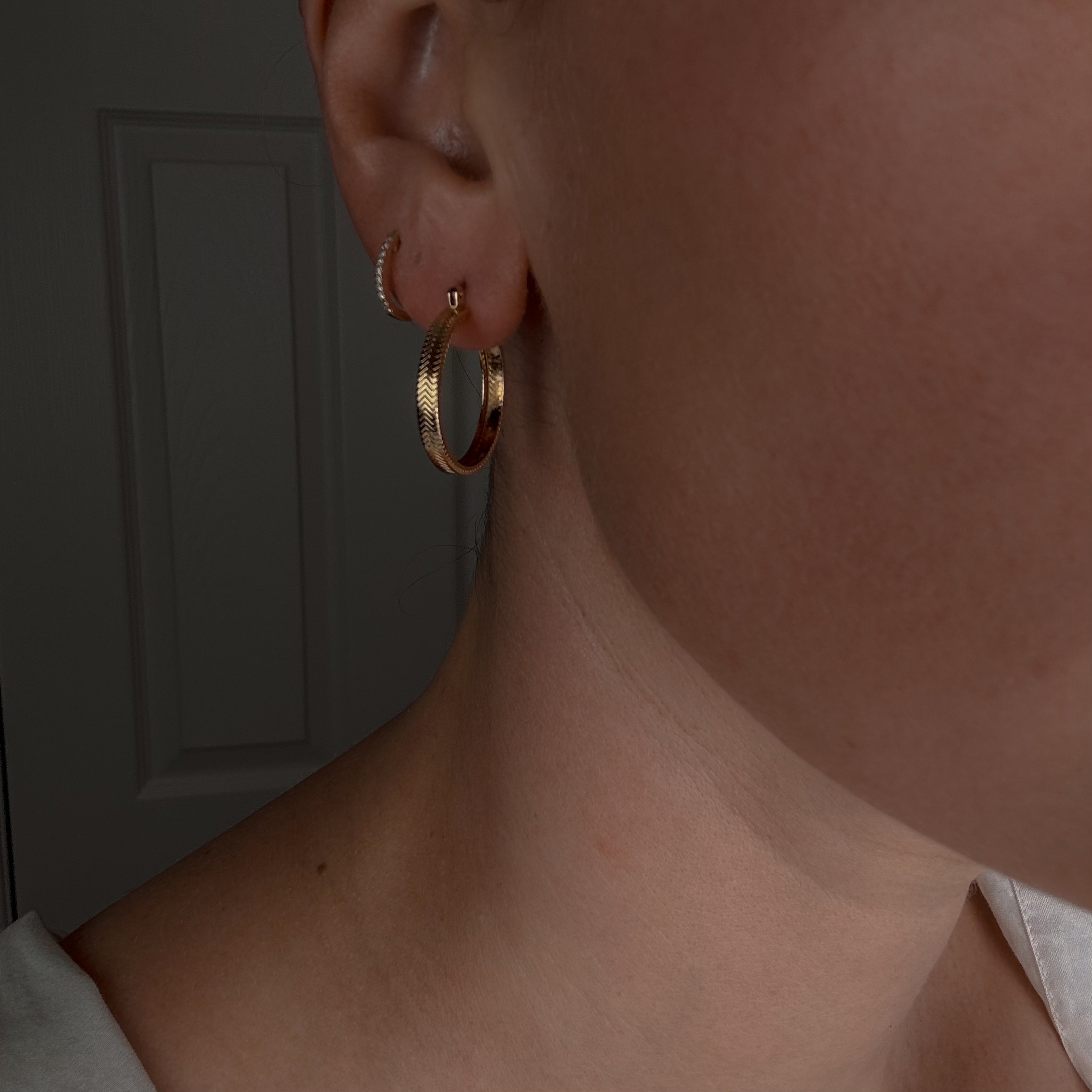 24.4 mm Herringbone Design Gold Hoop Earrings