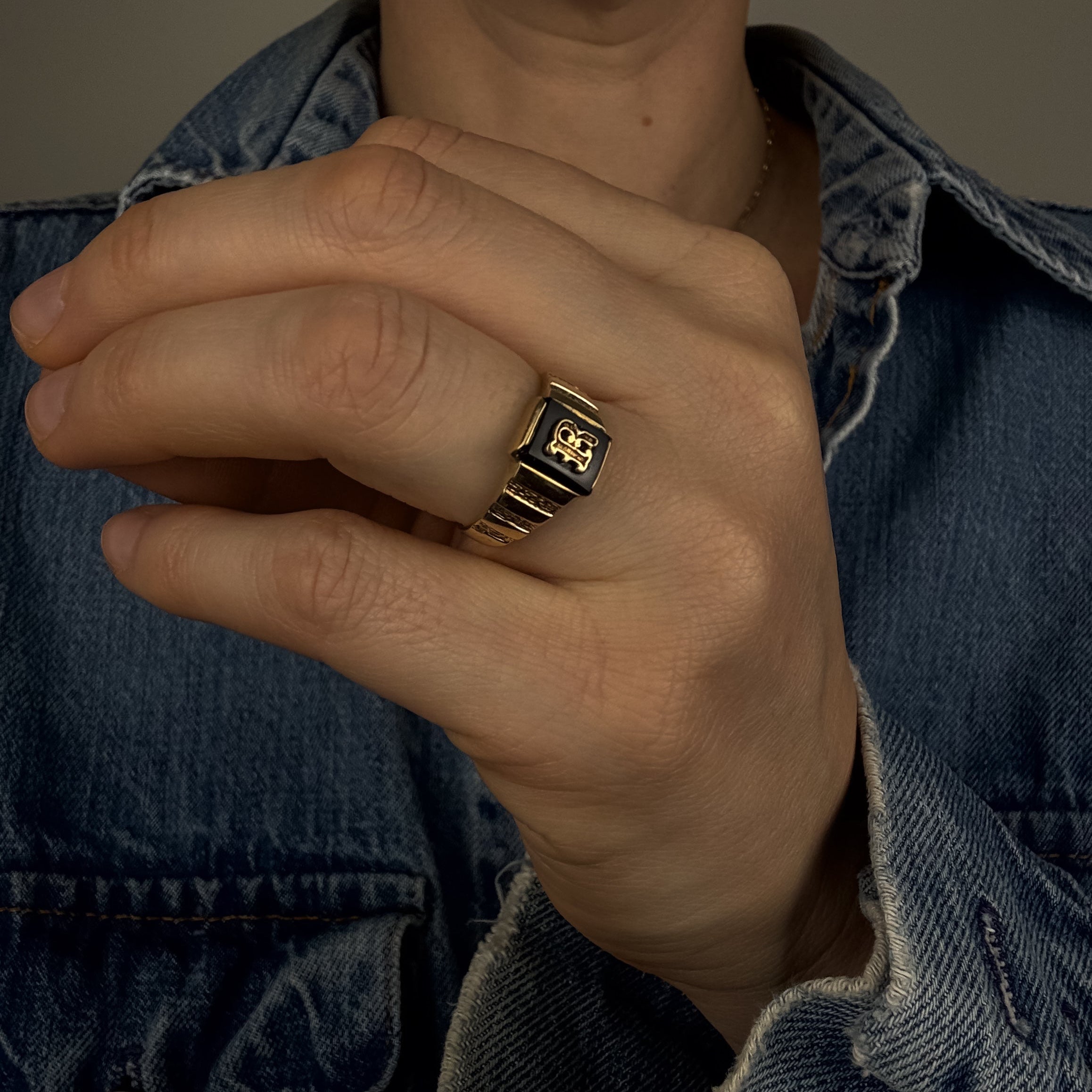 'R' Onyx Signet Ring