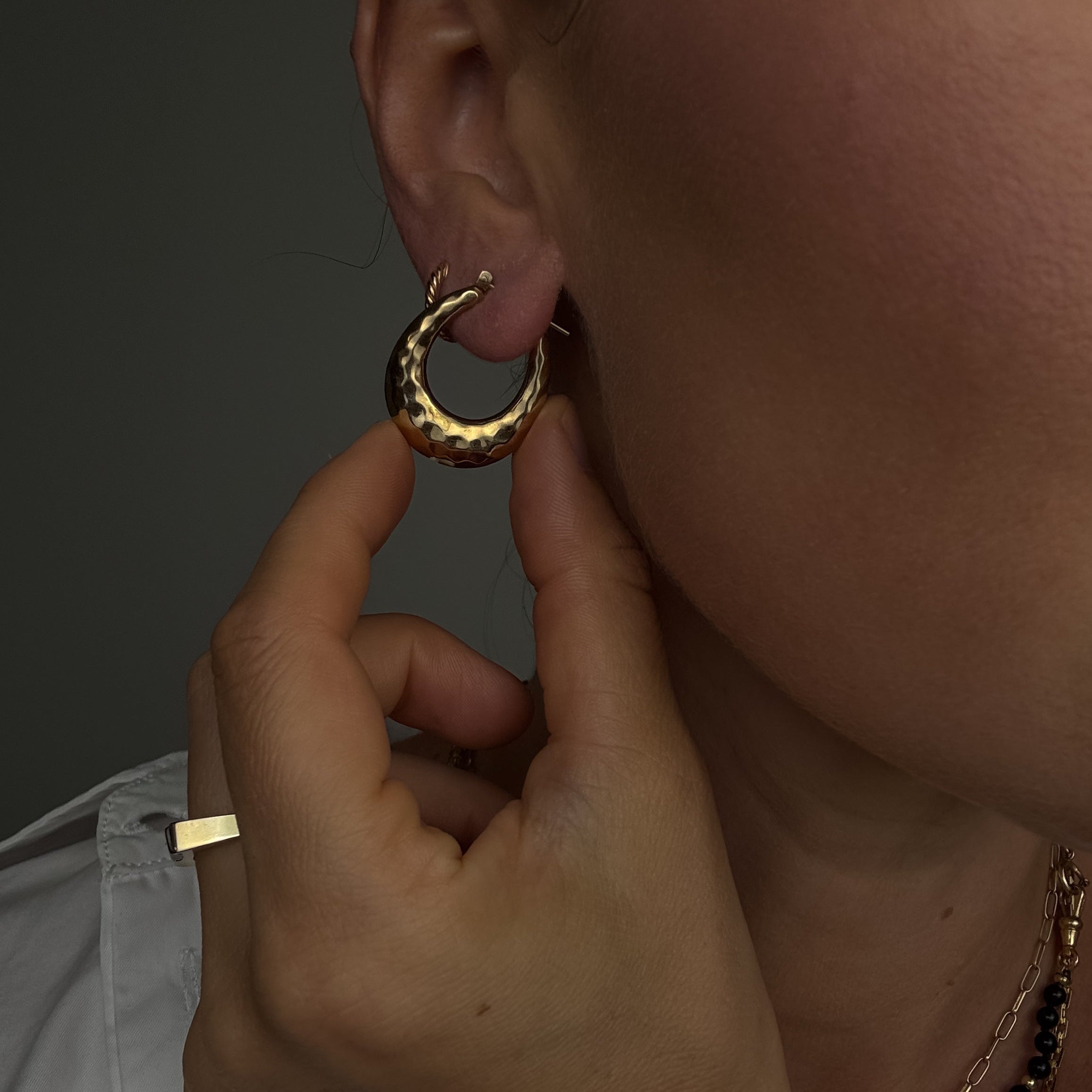 26.3mm Hammered Hoops
