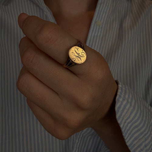 'H' Signet Ring