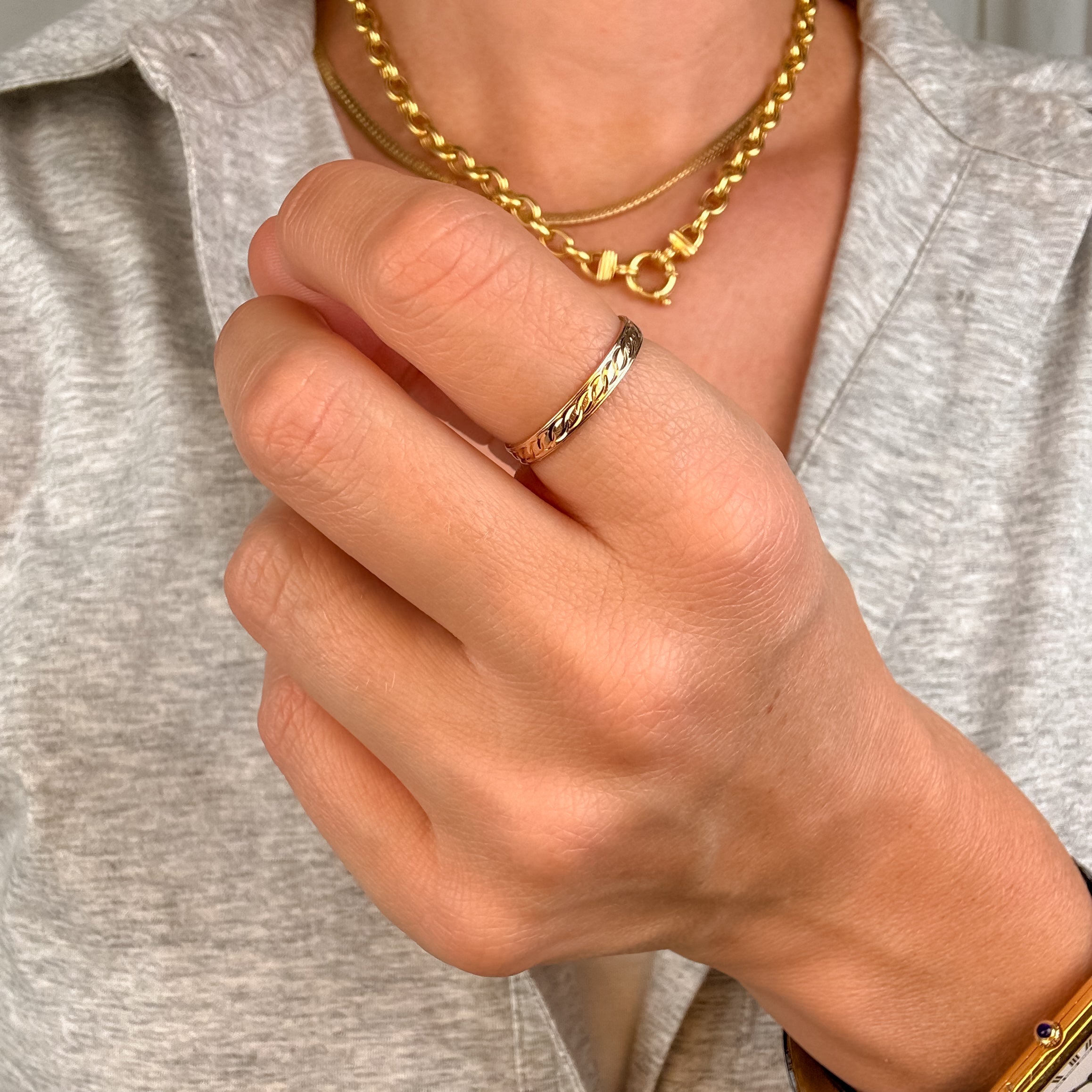 2.8 mm Chain Motif Gold Band