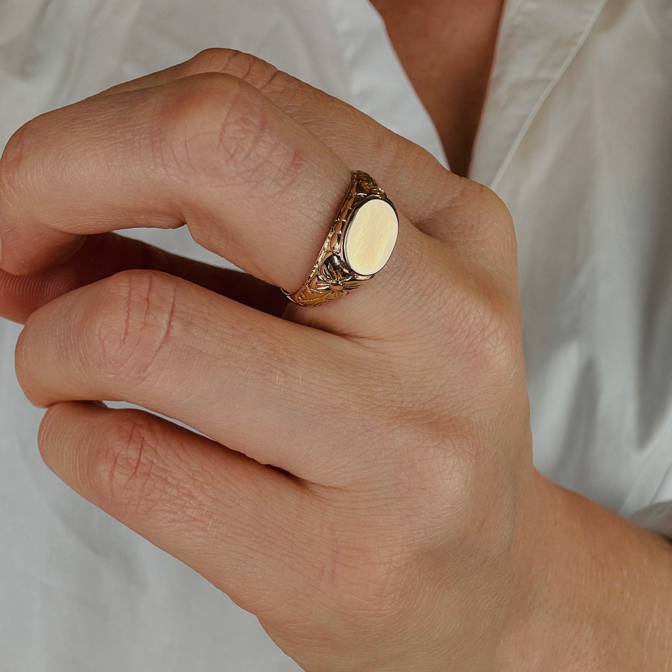 Floral Oval Signet