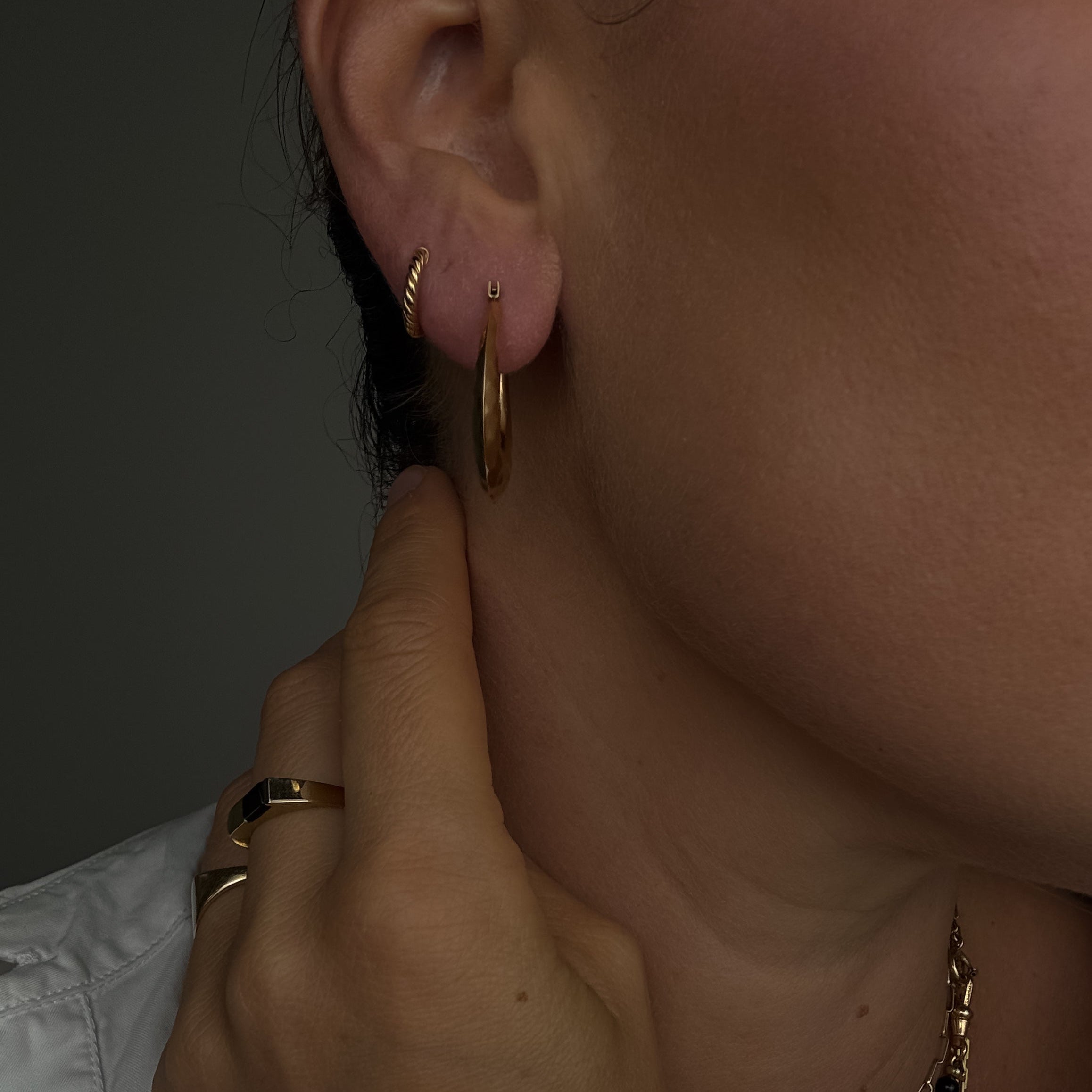 26.3mm Hammered Hoops