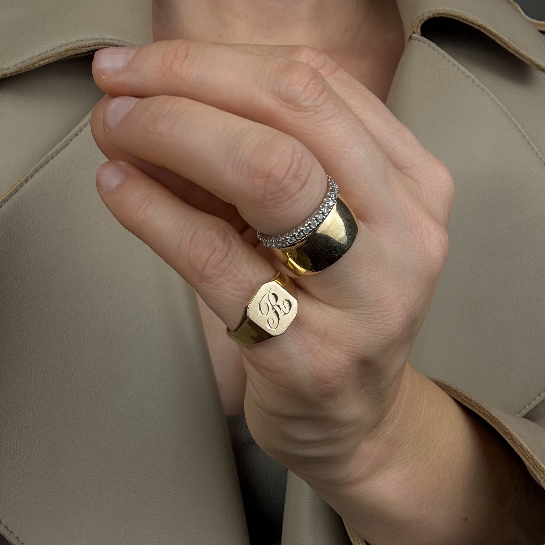 'R' Signet Ring