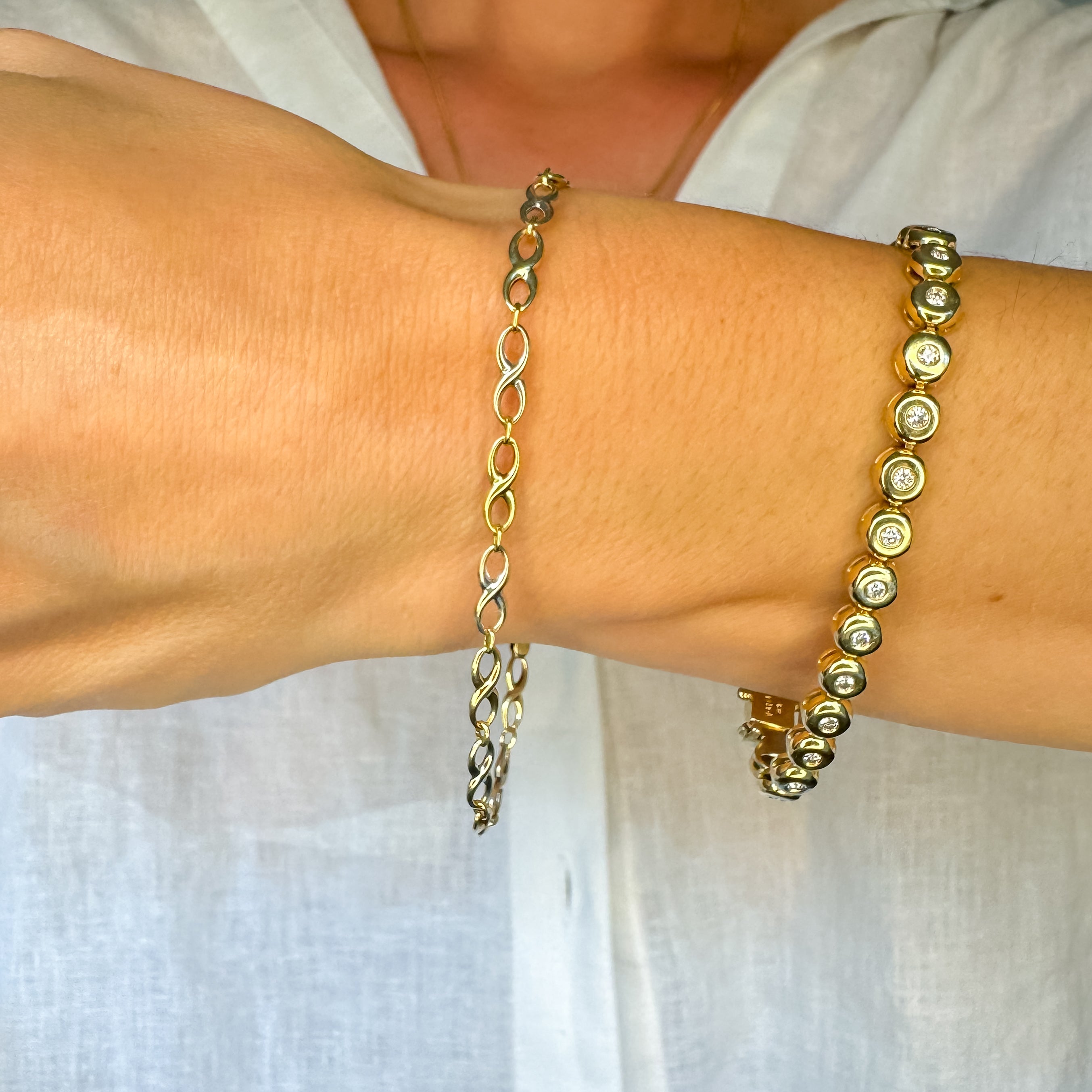 Two-Toned Infinity Link Chain Bracelet