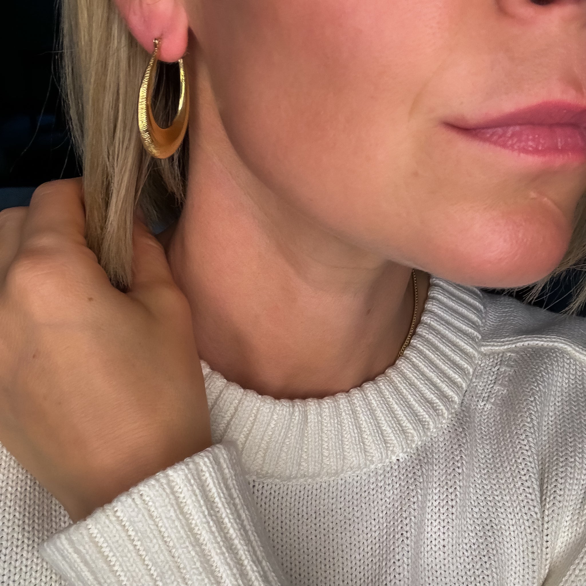 39 mm Sculptural Gold Hoops