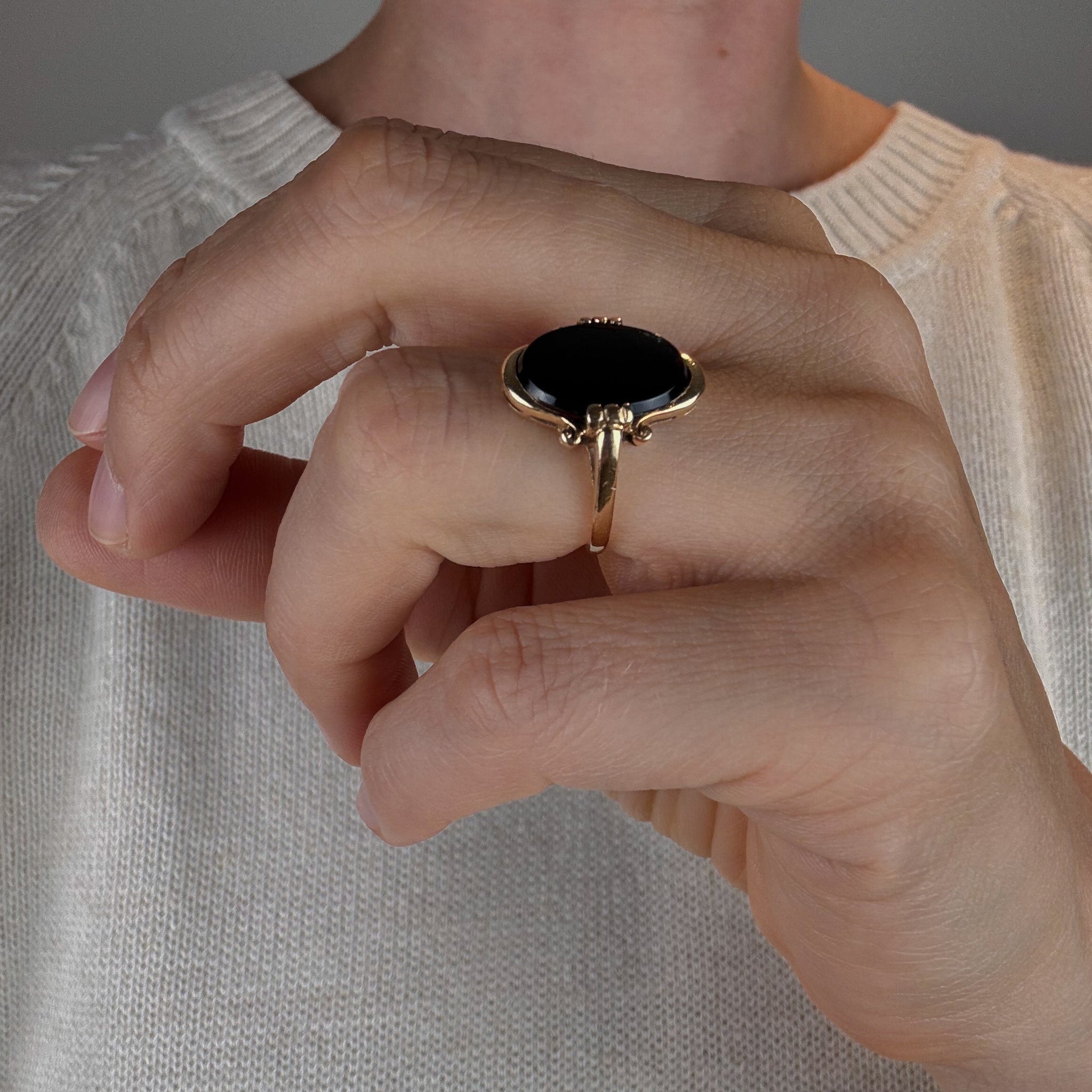 Oval Onyx Ring